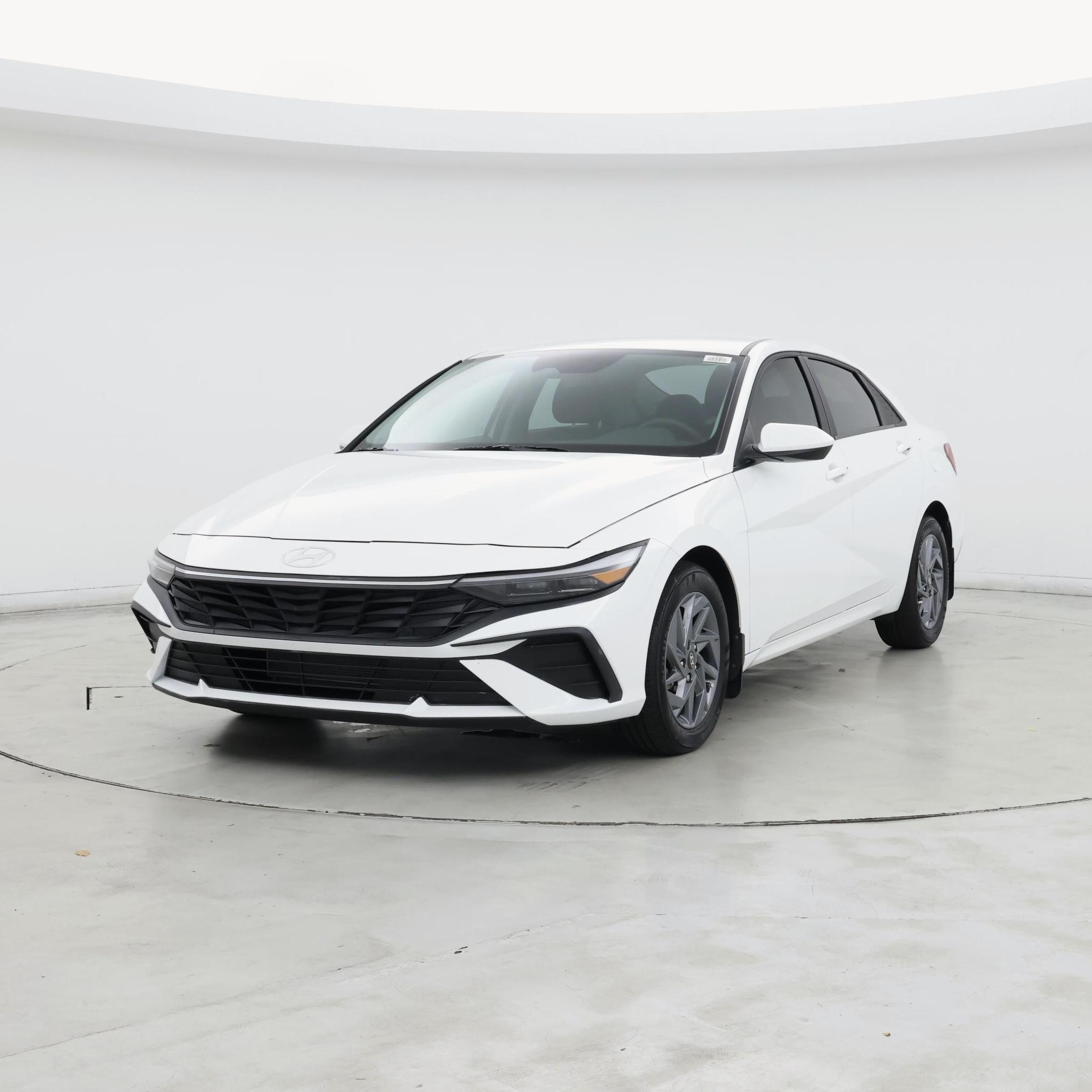 Thumbnail: 2024 Hyundai Elantra - 4