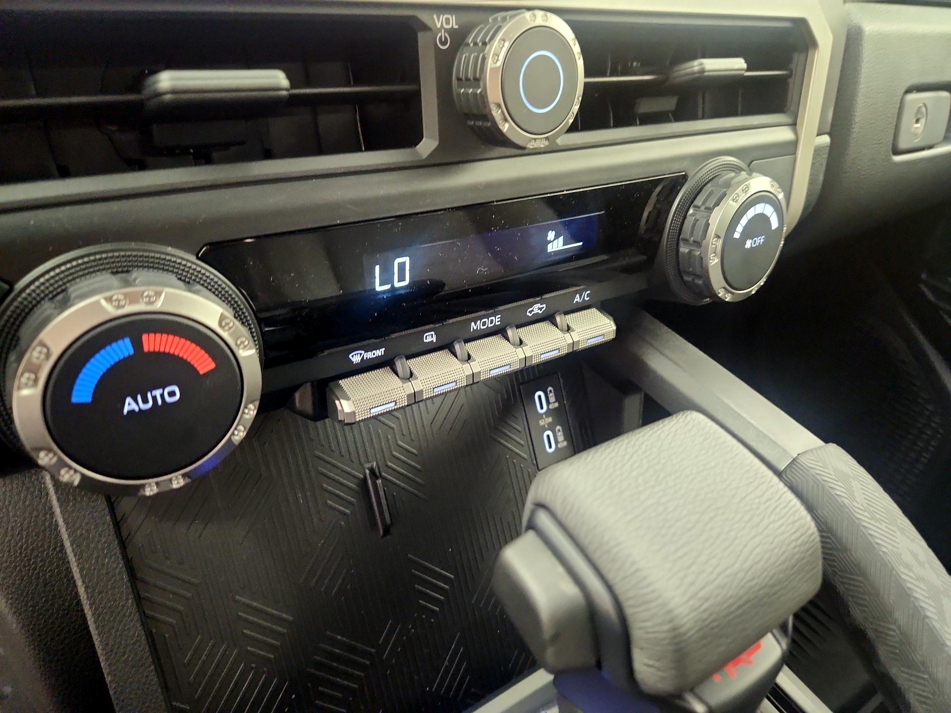 Thumbnail: 2025 Toyota Tacoma - 17