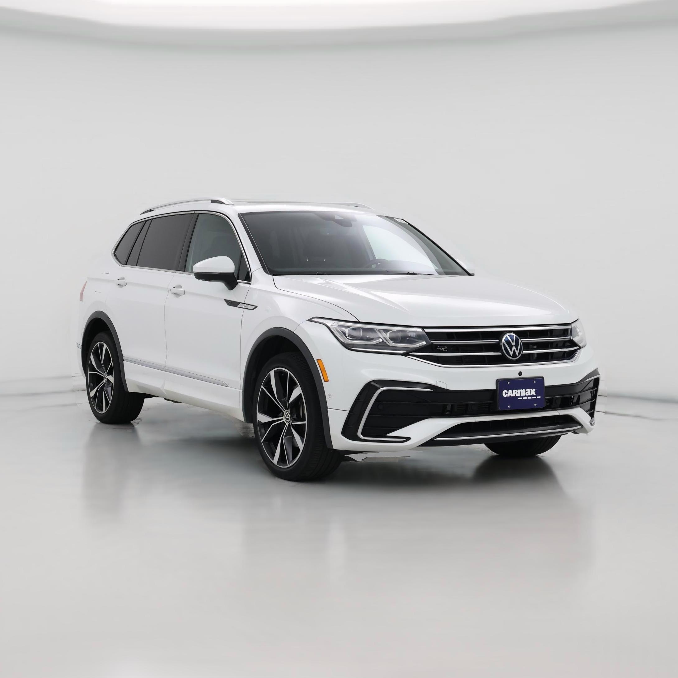 Volkswagen Tiguan ホワイト SUV White Volkswagen Tiguan for Sale | Ide VW of East Rochester