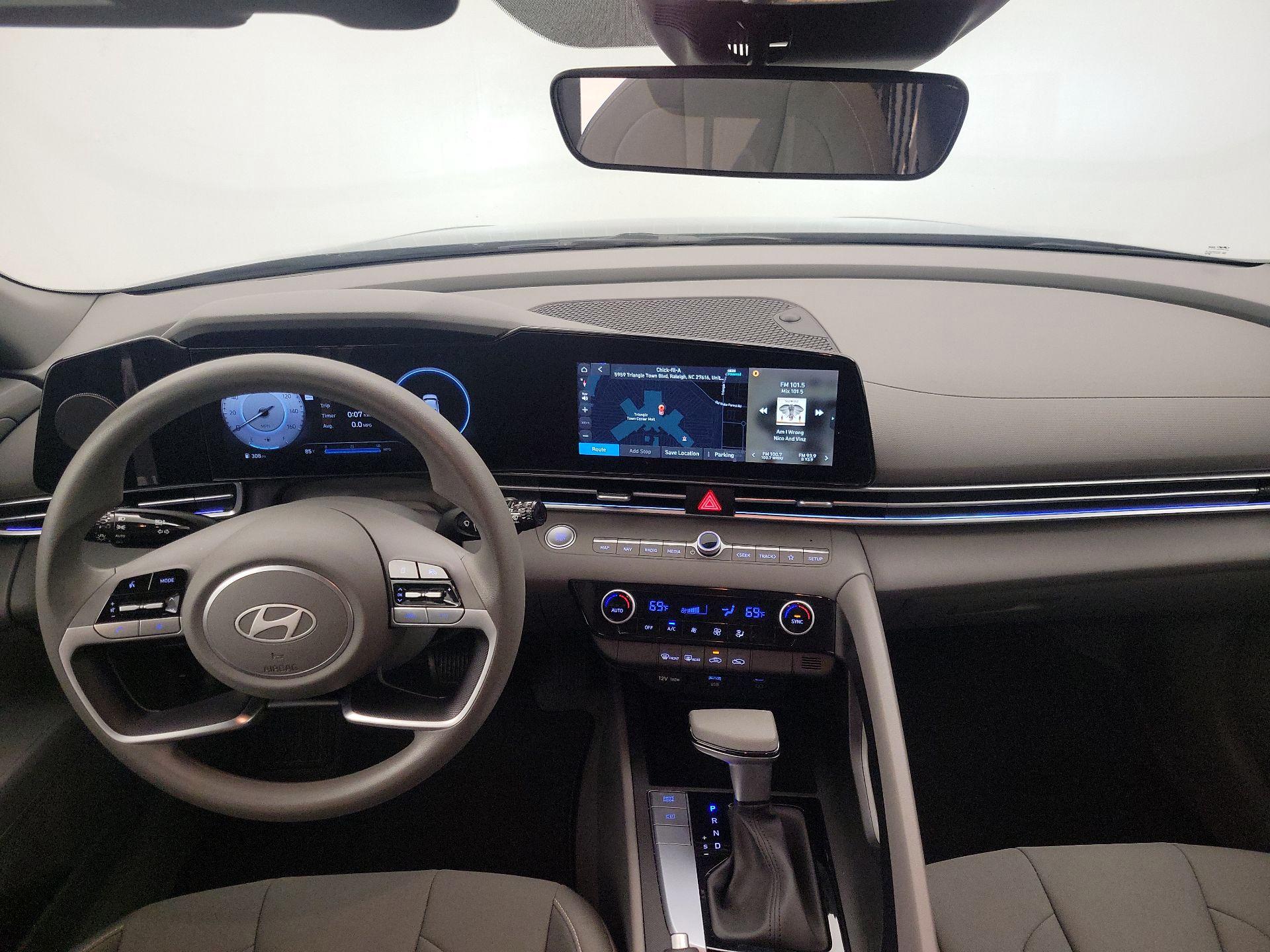 Thumbnail: 2024 Hyundai Elantra - 9