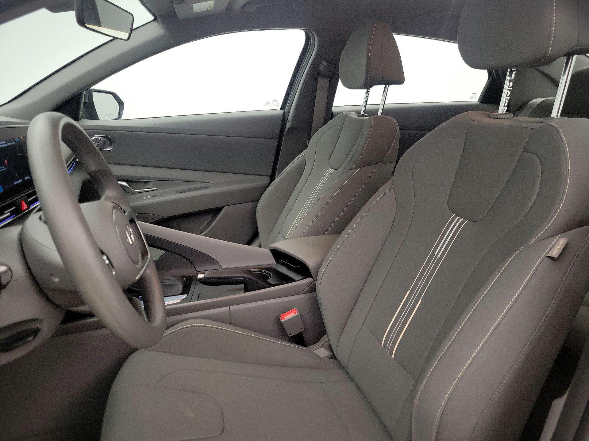 Thumbnail: 2024 Hyundai Elantra - 11