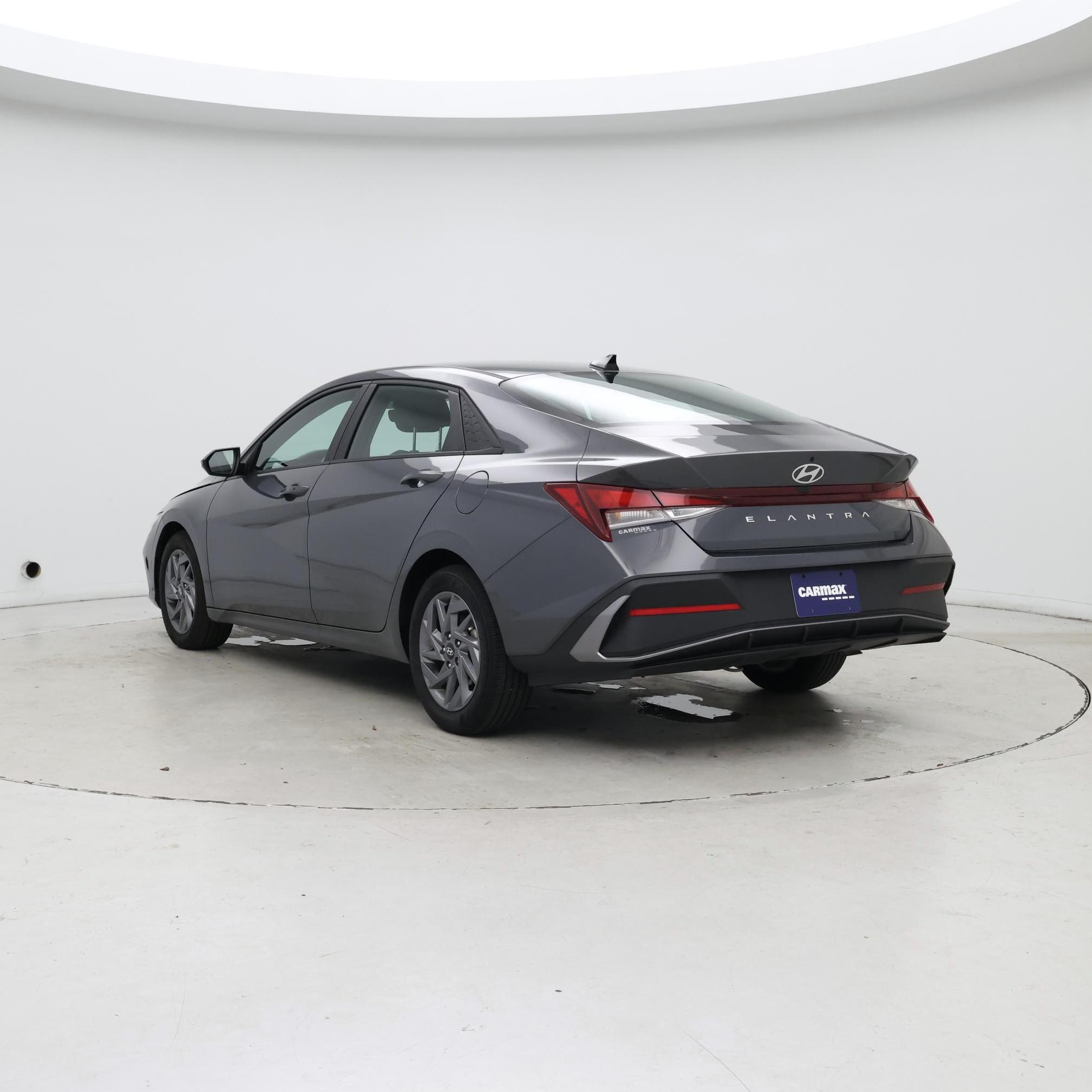 Thumbnail: 2024 Hyundai Elantra - 2