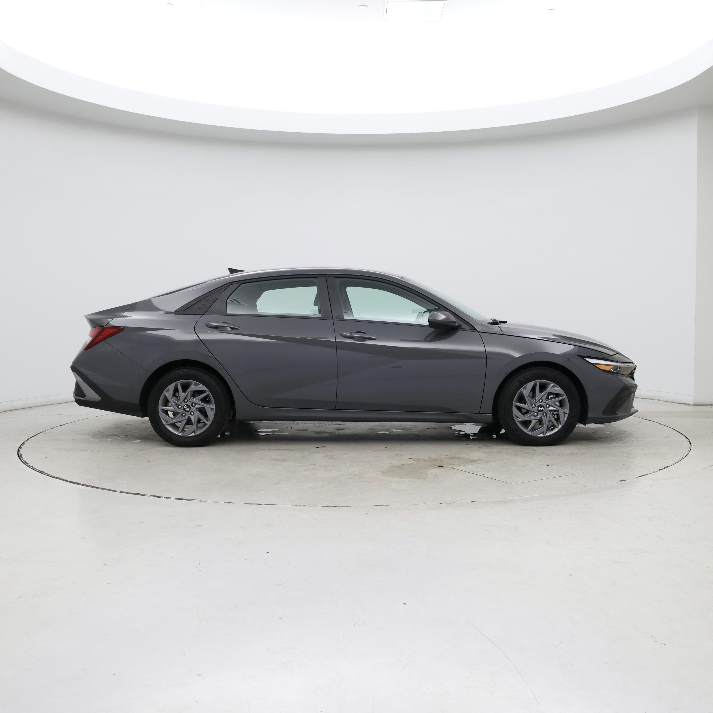 Thumbnail: 2024 Hyundai Elantra - 7