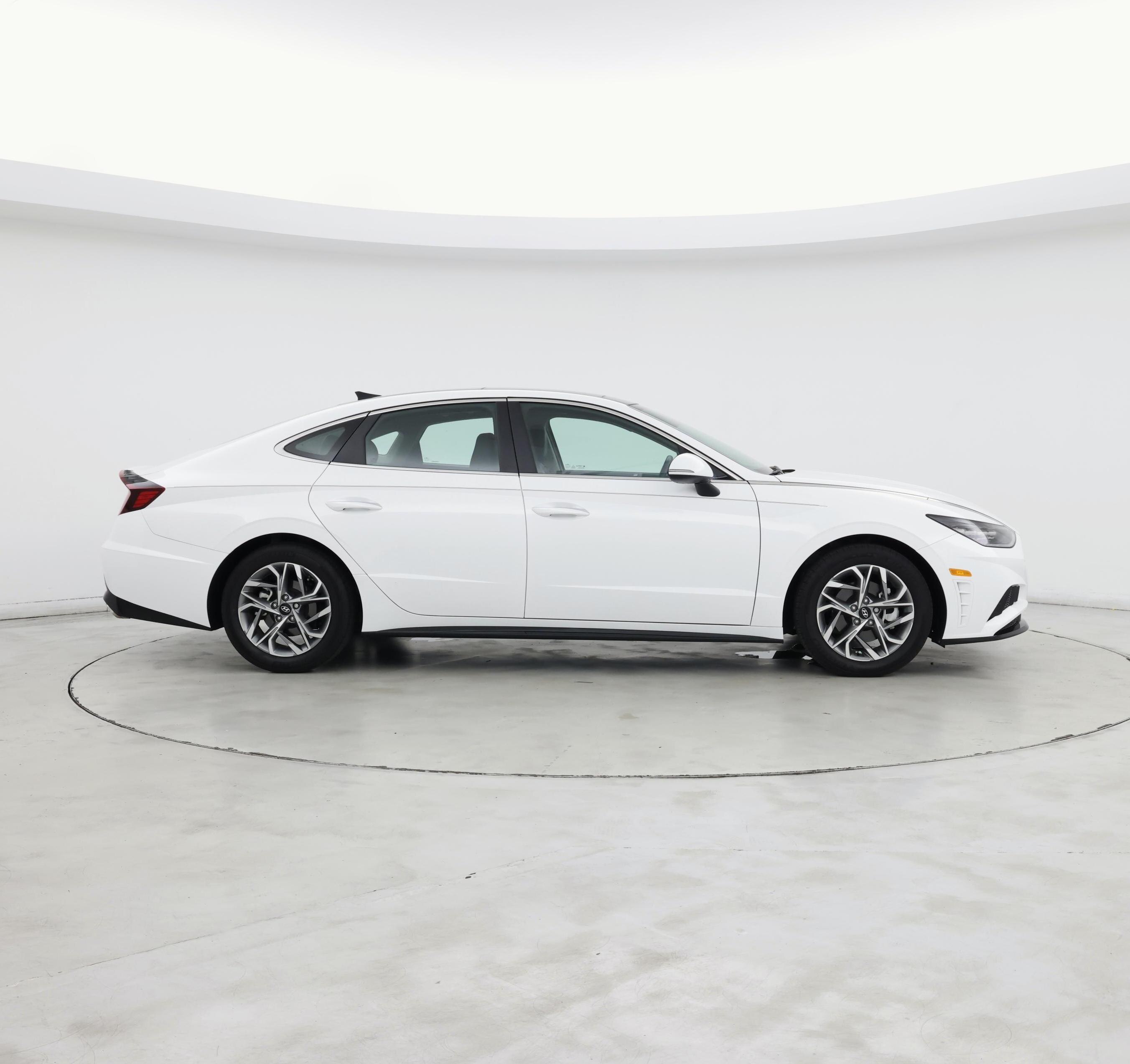 Thumbnail: 2023 Hyundai Sonata - 7