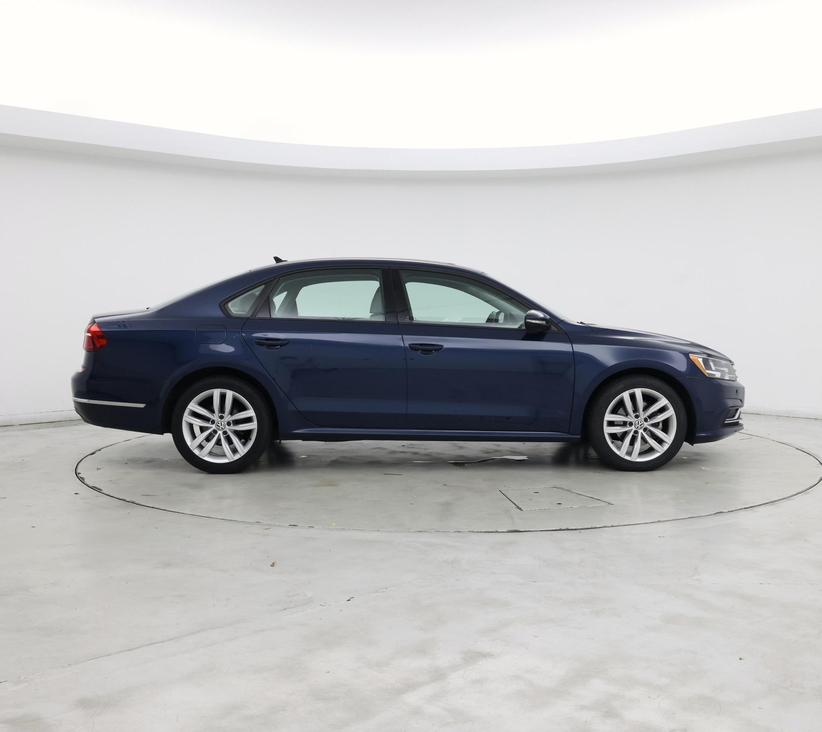 Thumbnail: 2019 Volkswagen Passat - 7