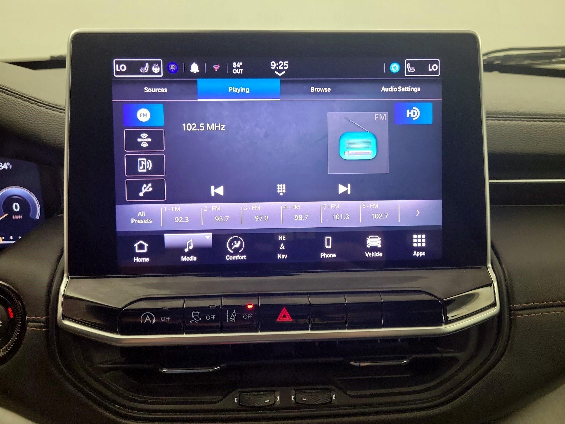 Thumbnail: 2022 Jeep Compass - 14