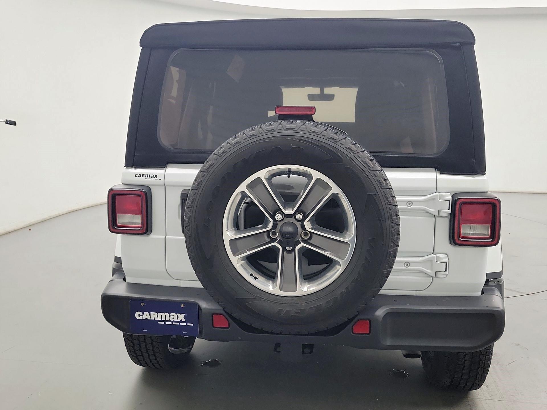Thumbnail: 2022 Jeep Wrangler - 6