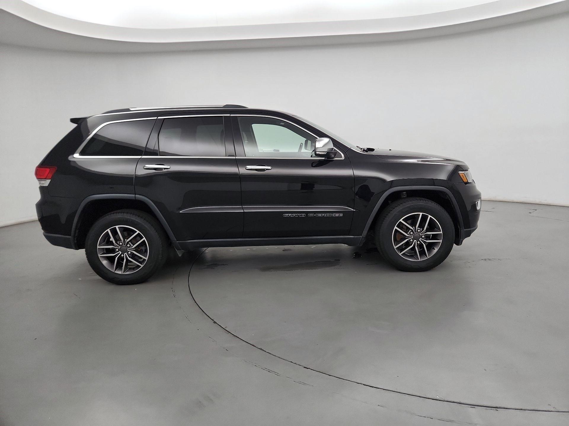 Thumbnail: 2020 Jeep Grand Cherokee - 4