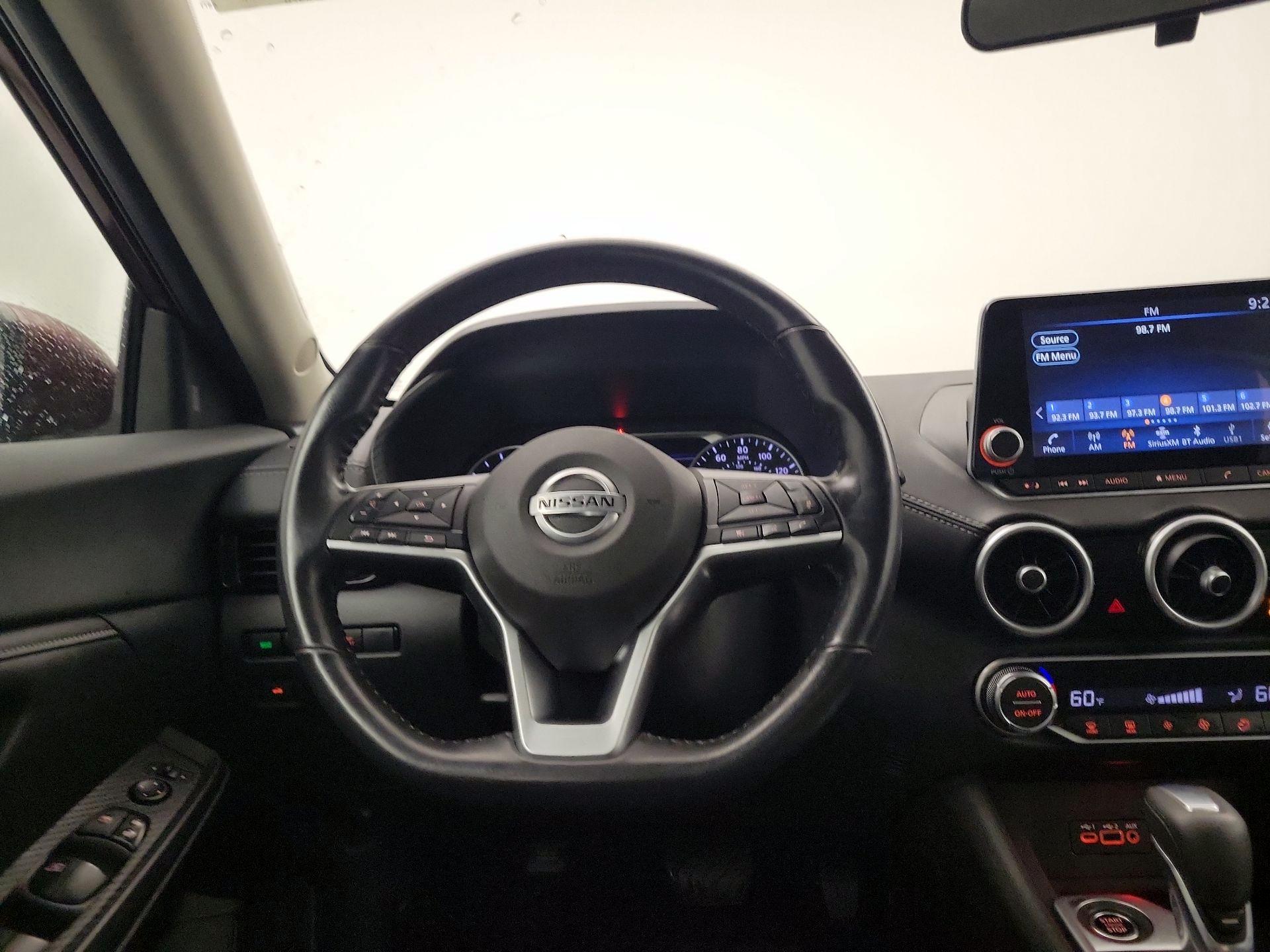 Thumbnail: 2021 Nissan Sentra - 10