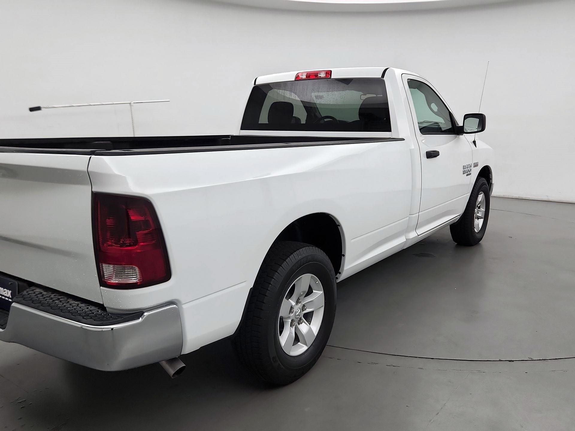 Thumbnail: 2020 RAM 1500 Classic - 5