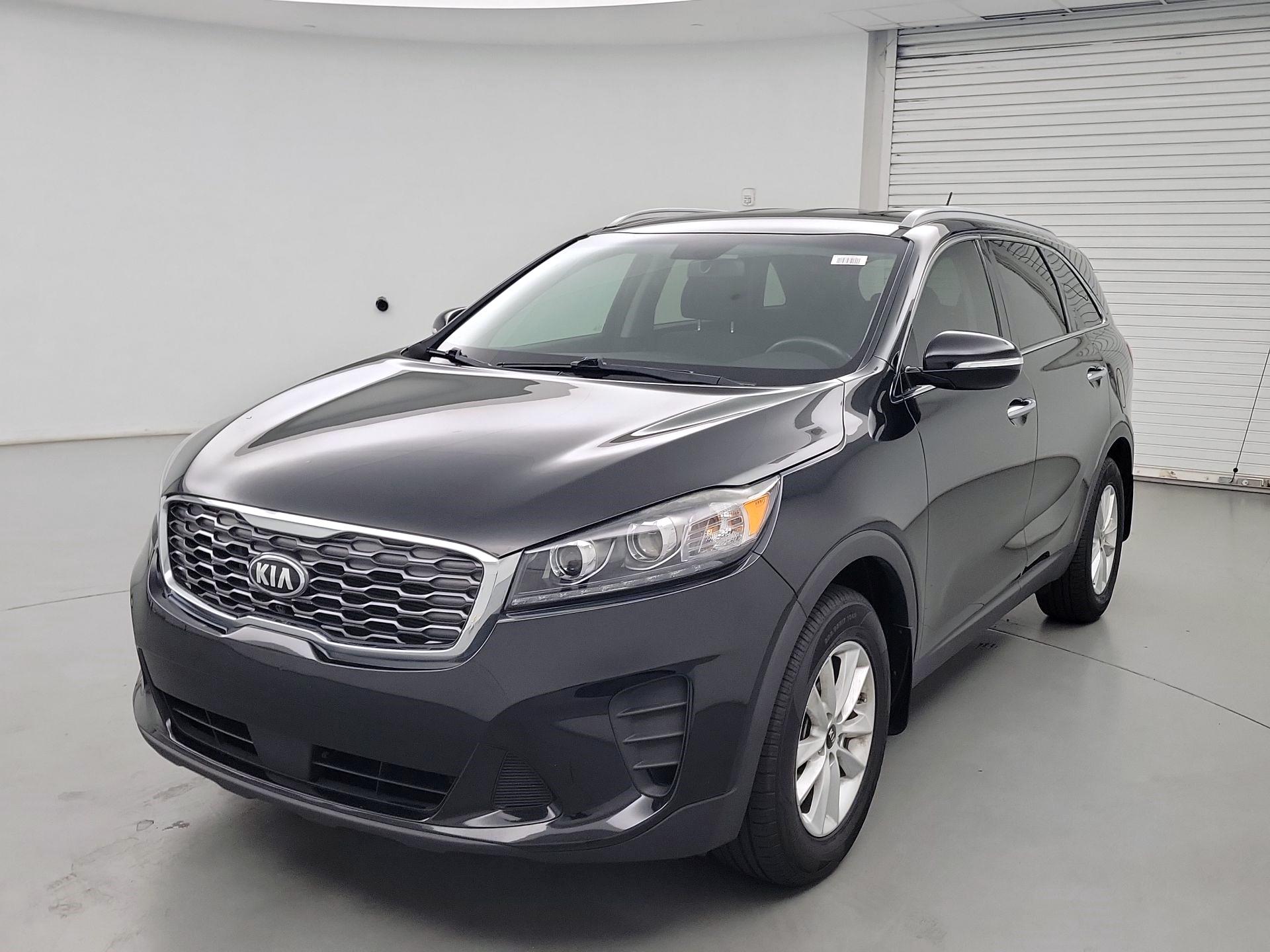 Thumbnail: 2020 Kia Sorento - 3