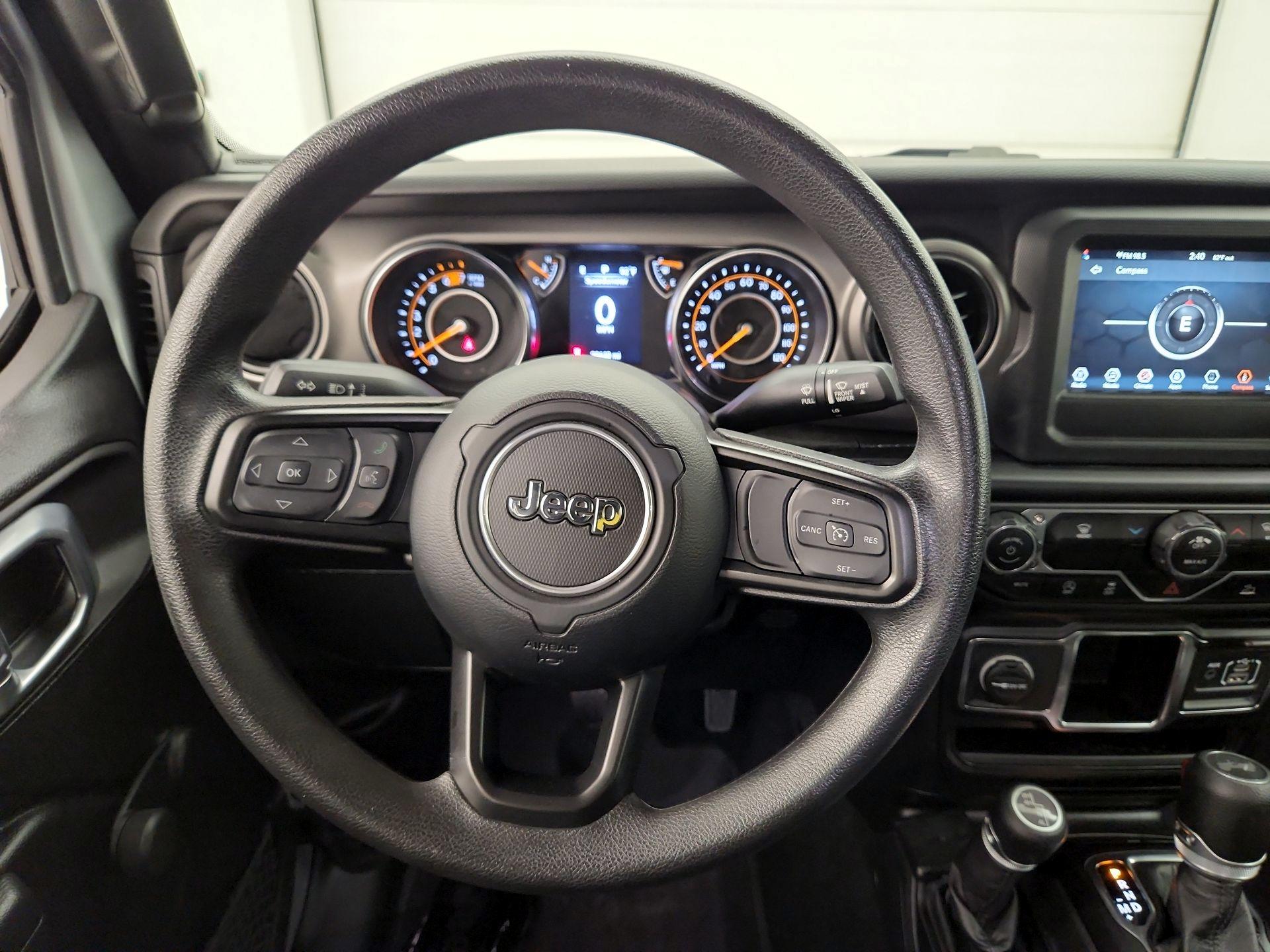 Thumbnail: 2022 Jeep Wrangler - 10