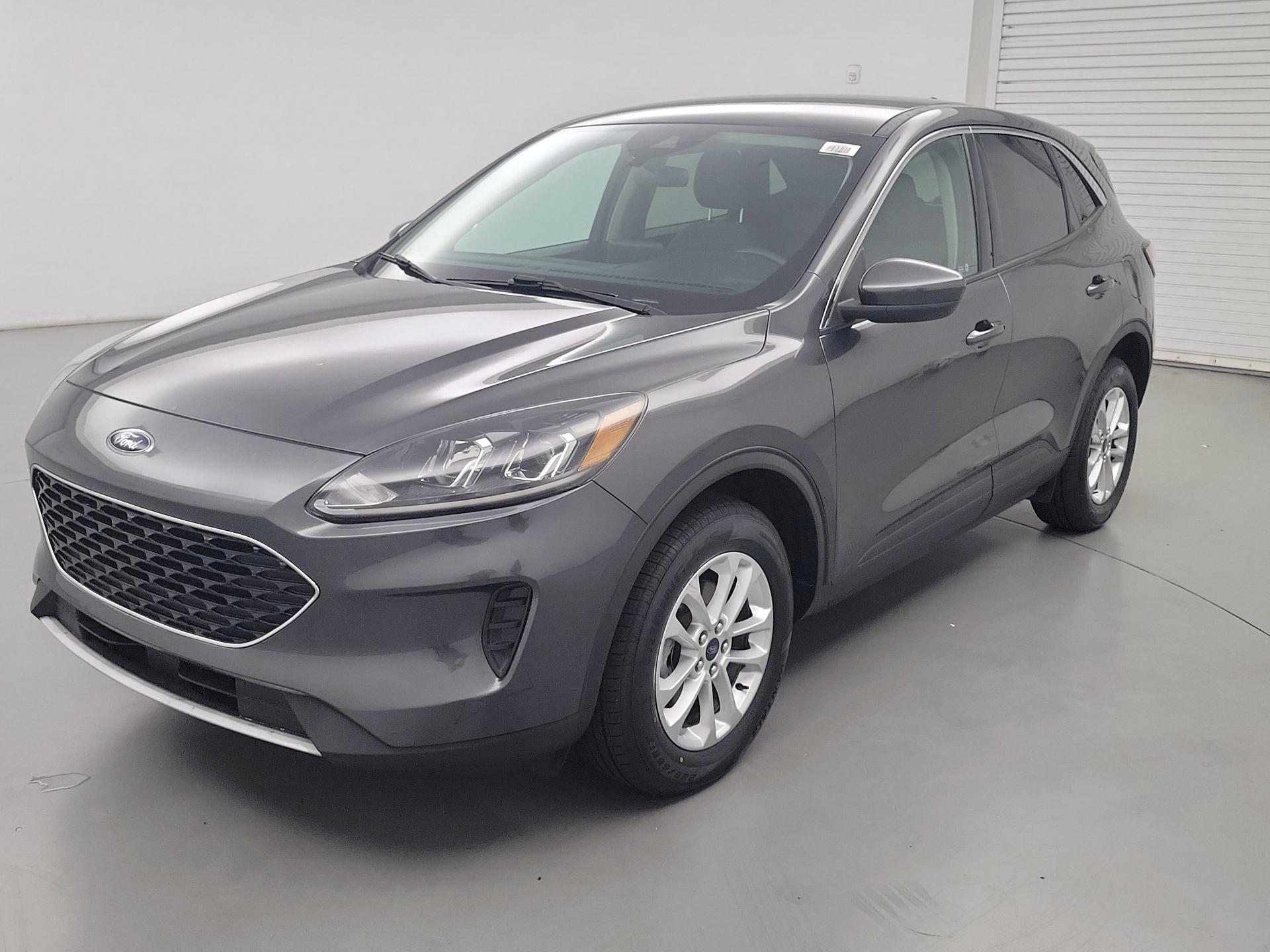 Thumbnail: 2020 Ford Escape - 3