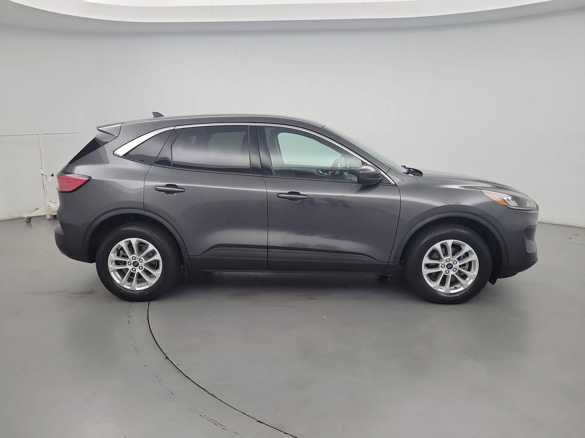 Thumbnail: 2020 Ford Escape - 4