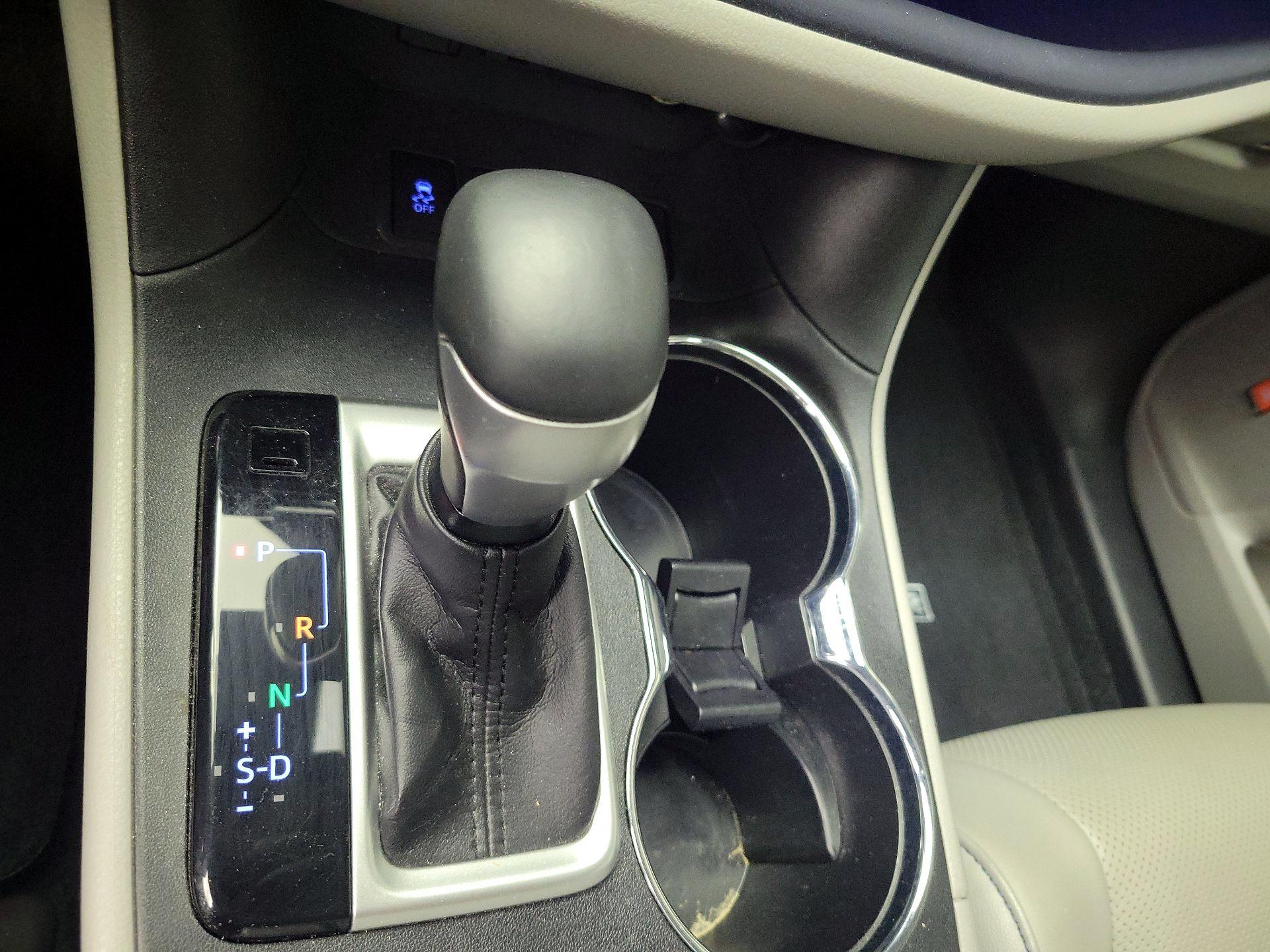 Thumbnail: 2019 Toyota Highlander - 18