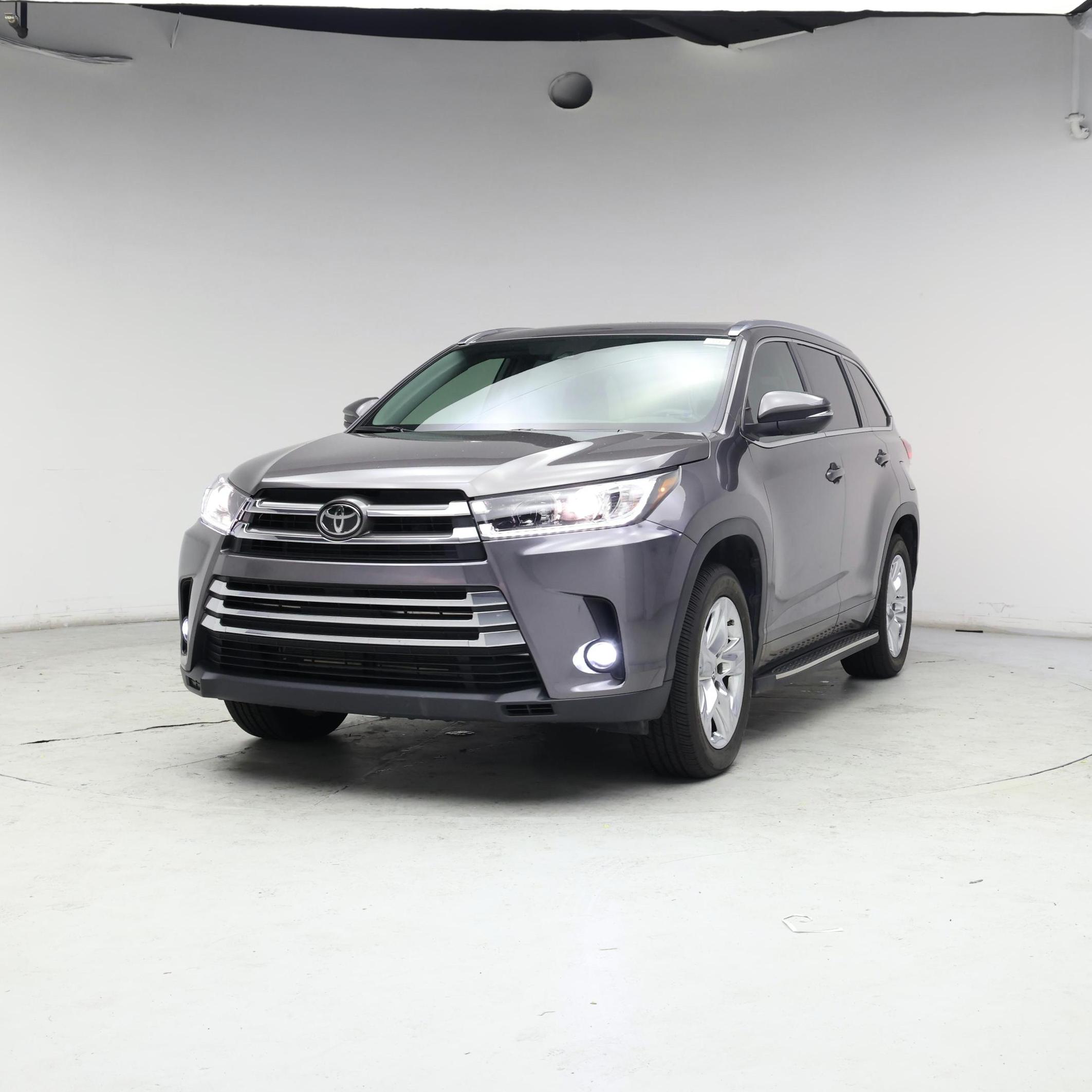 Thumbnail: 2019 Toyota Highlander - 4
