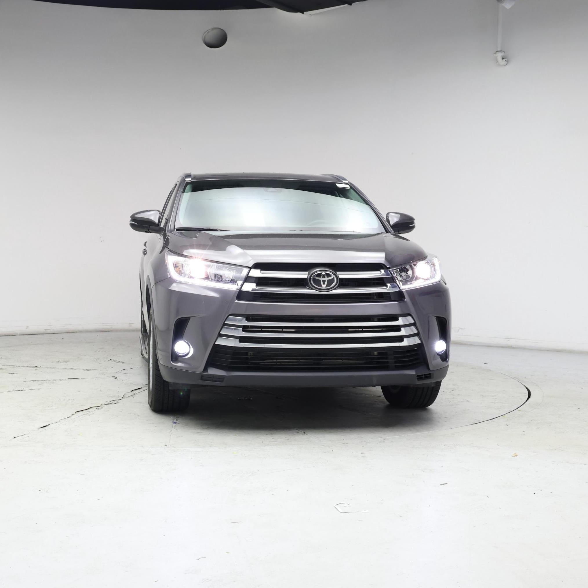 Thumbnail: 2019 Toyota Highlander - 5