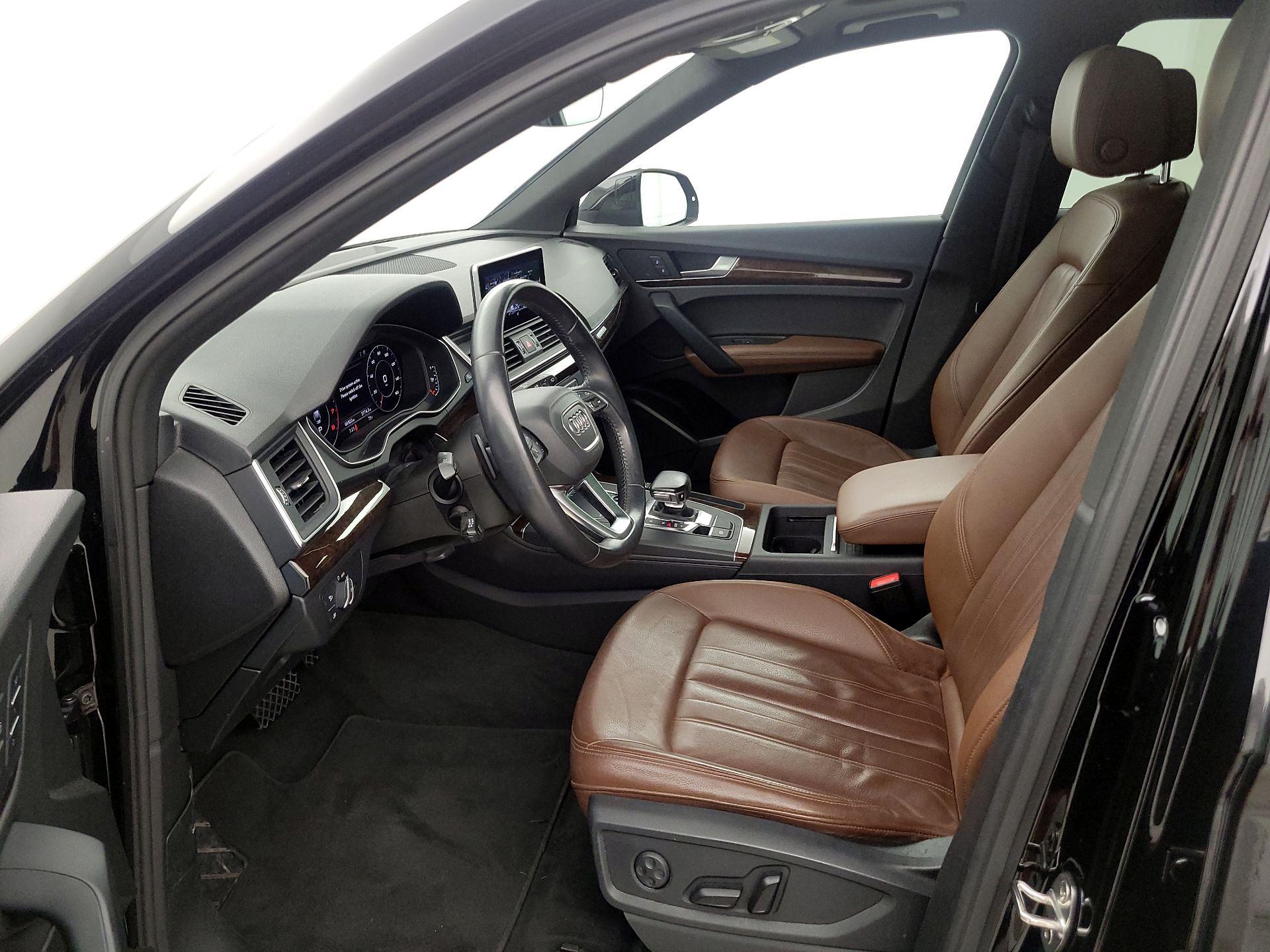 Thumbnail: 2020 Audi Q5 - 11