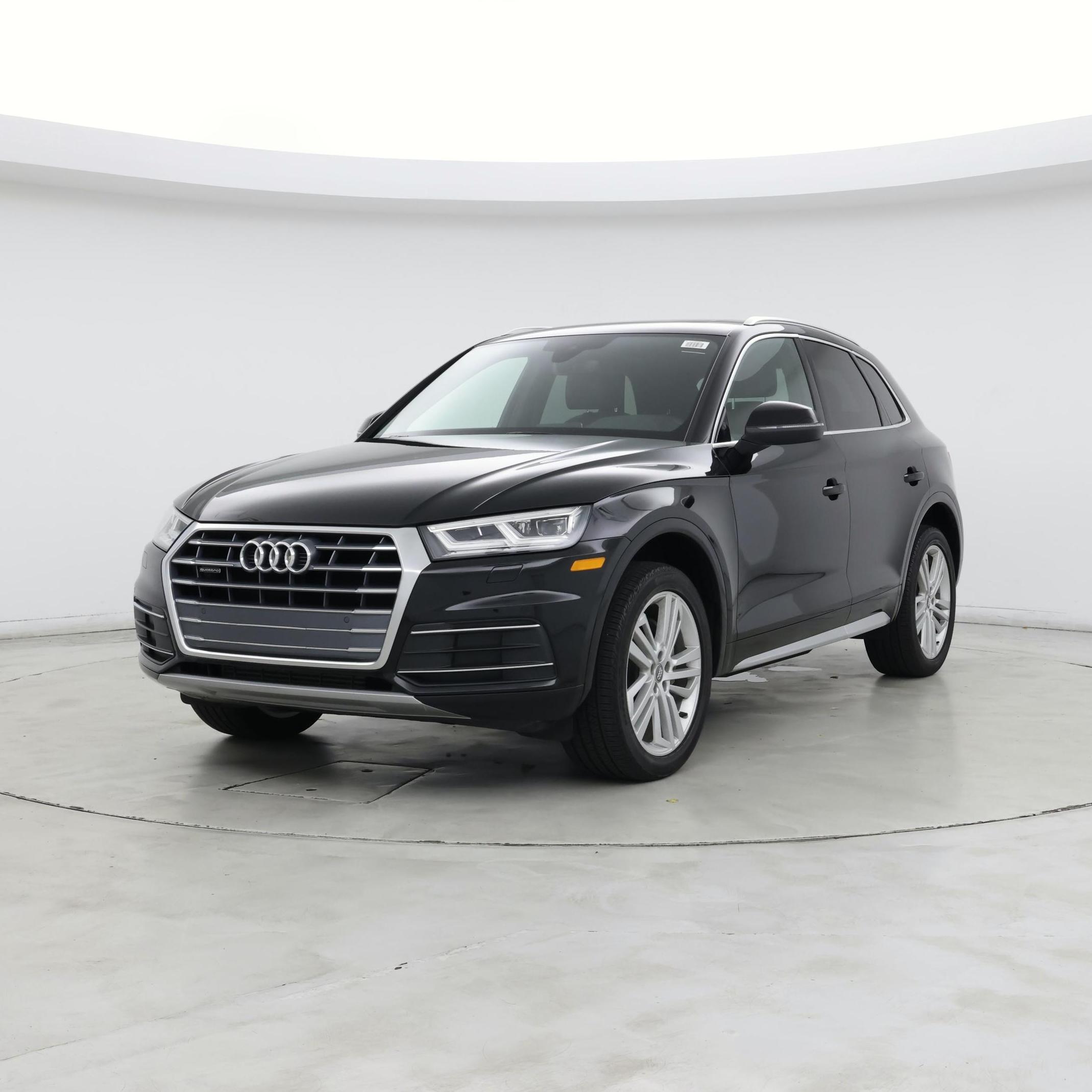 Thumbnail: 2020 Audi Q5 - 4