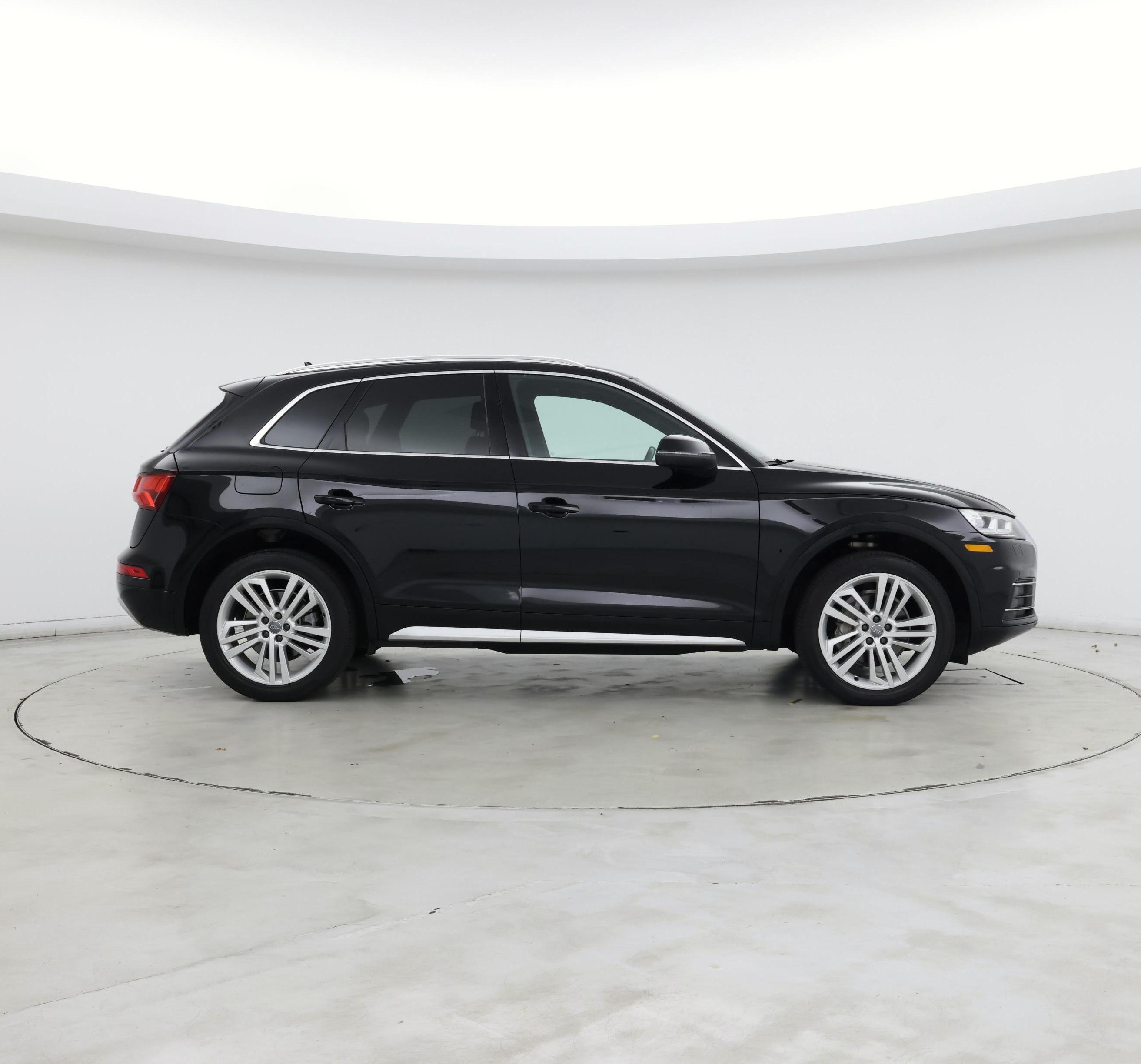 Thumbnail: 2020 Audi Q5 - 7