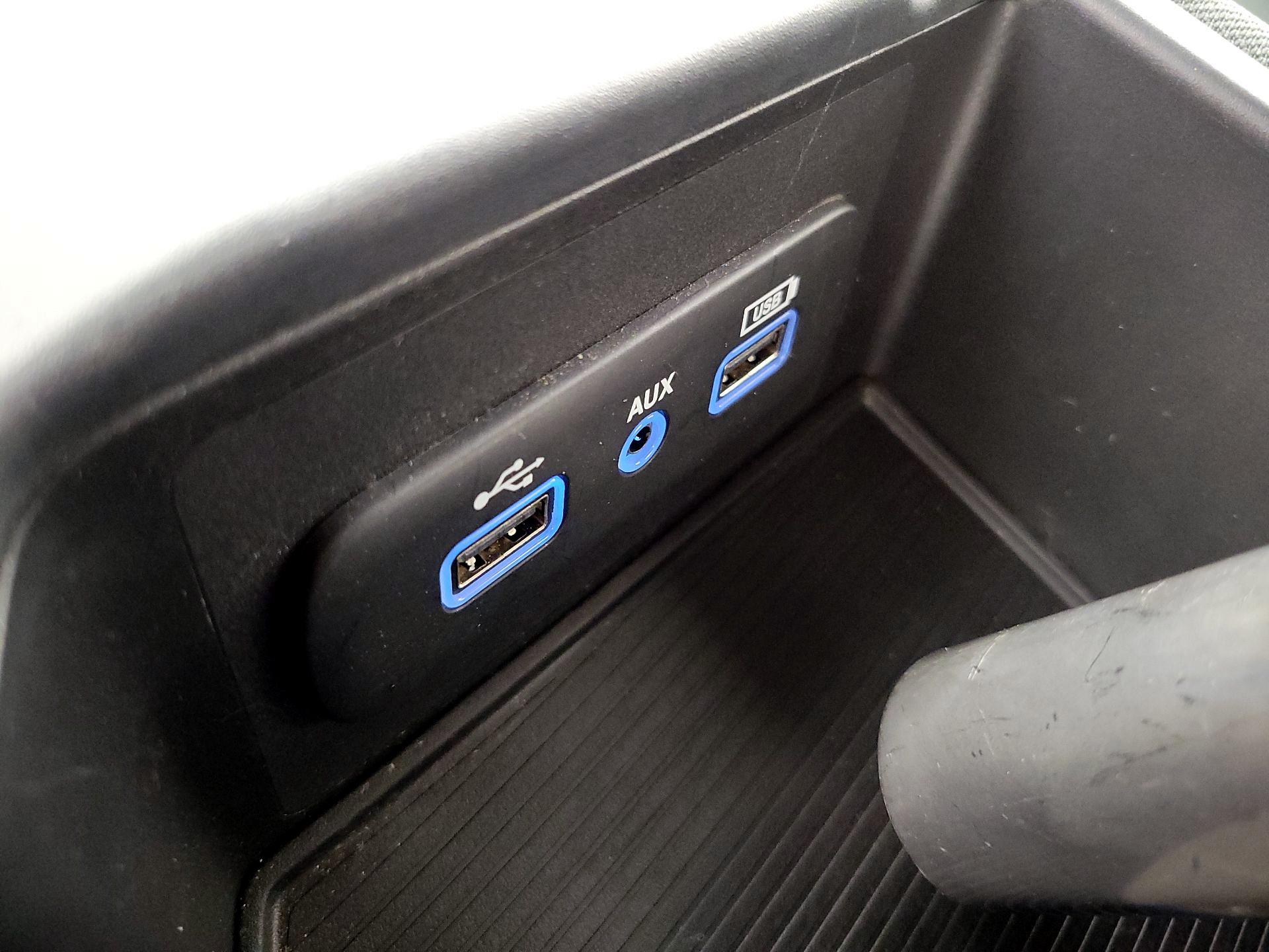 Thumbnail: 2019 RAM 1500 Classic - 18