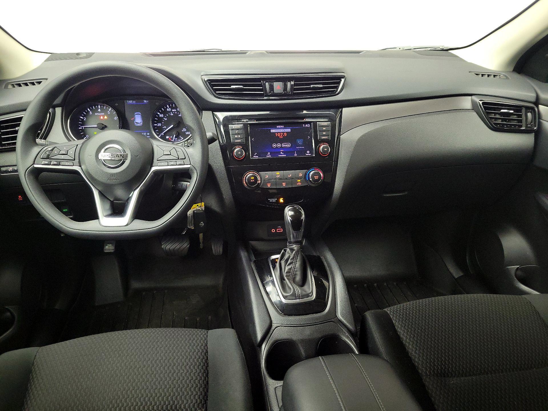 Thumbnail: 2022 Nissan Rogue Sport - 9