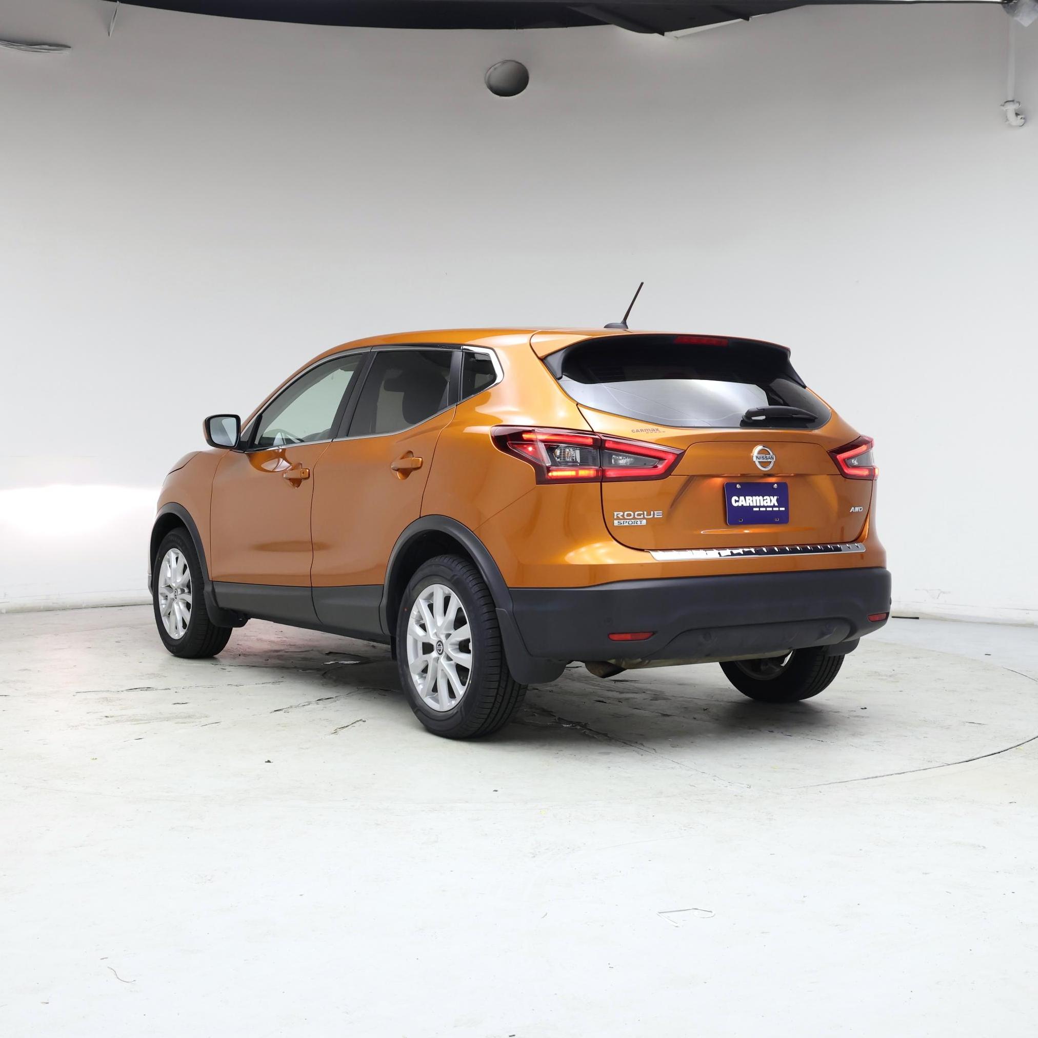 Thumbnail: 2022 Nissan Rogue Sport - 2