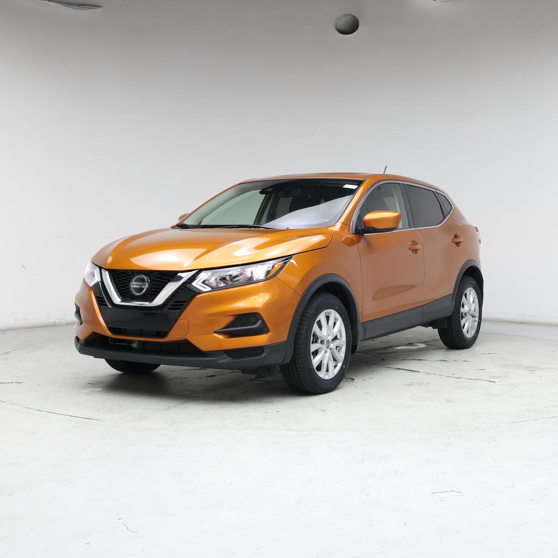 Thumbnail: 2022 Nissan Rogue Sport - 4
