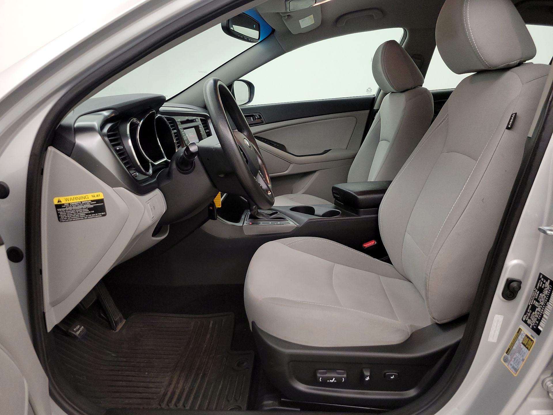 Thumbnail: 2013 Kia Optima - 11