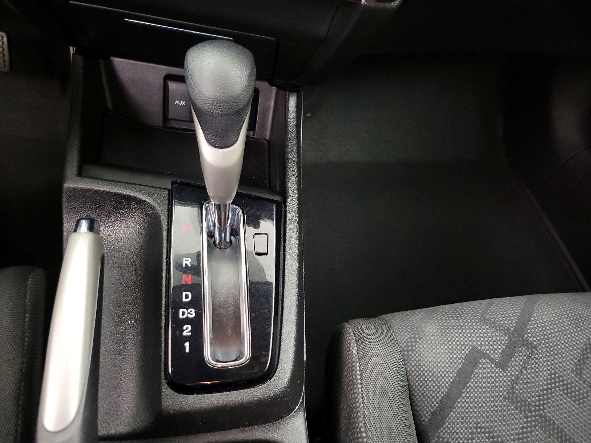 Thumbnail: 2013 Honda Civic - 17