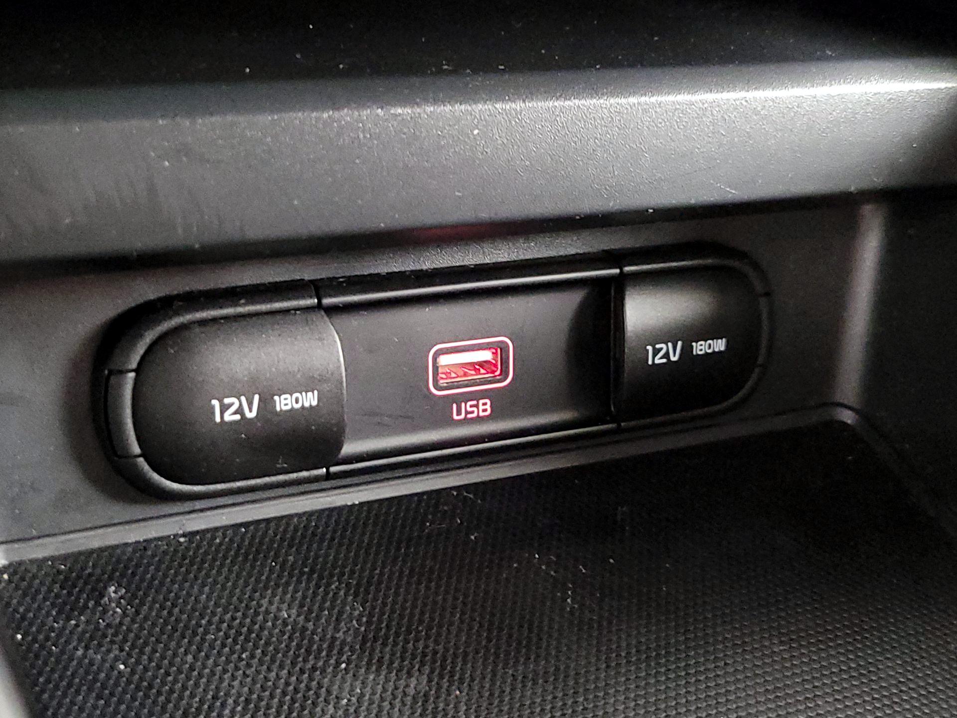 Thumbnail: 2020 Kia Soul - 18