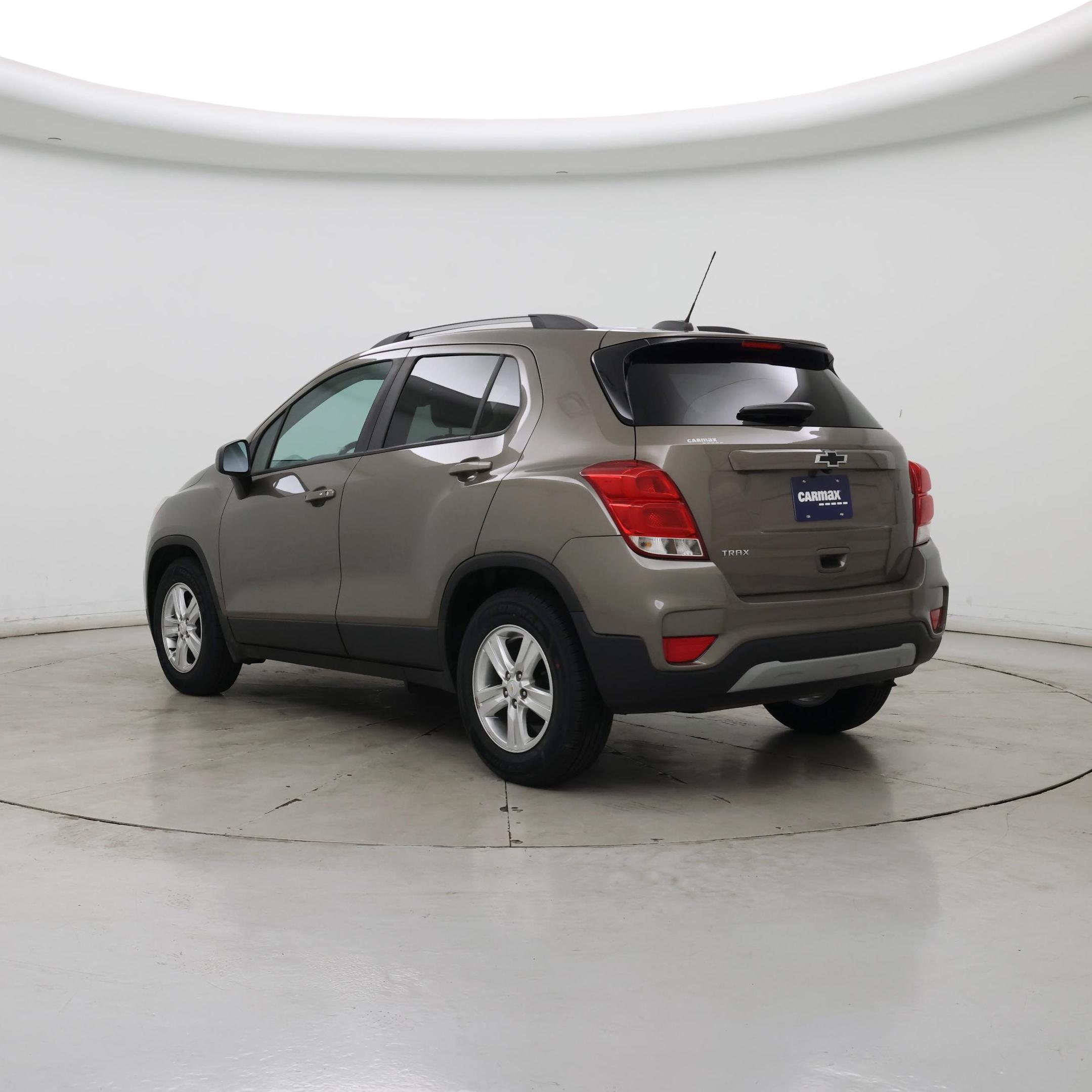 Thumbnail: 2021 Chevrolet Trax - 2