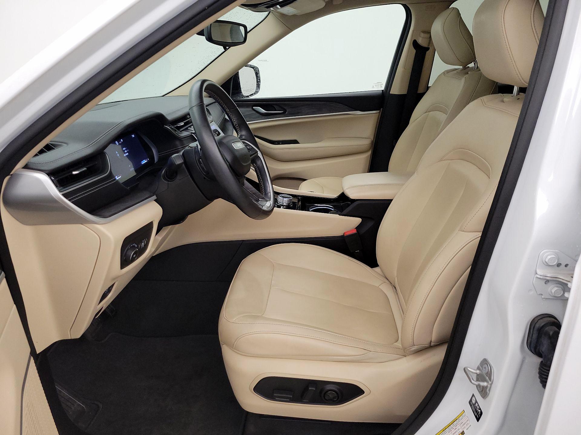 Thumbnail: 2021 Jeep Grand Cherokee - 11