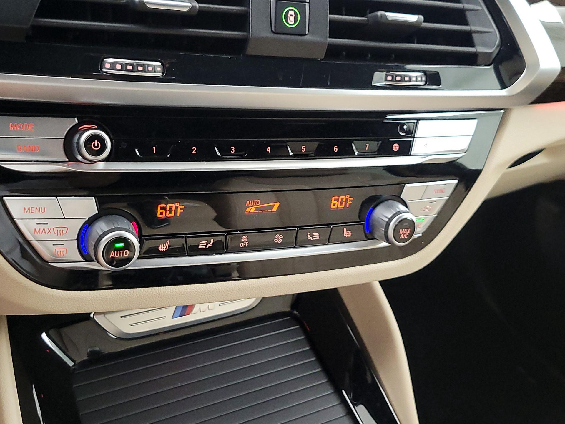 Thumbnail: 2021 BMW X4 - 17