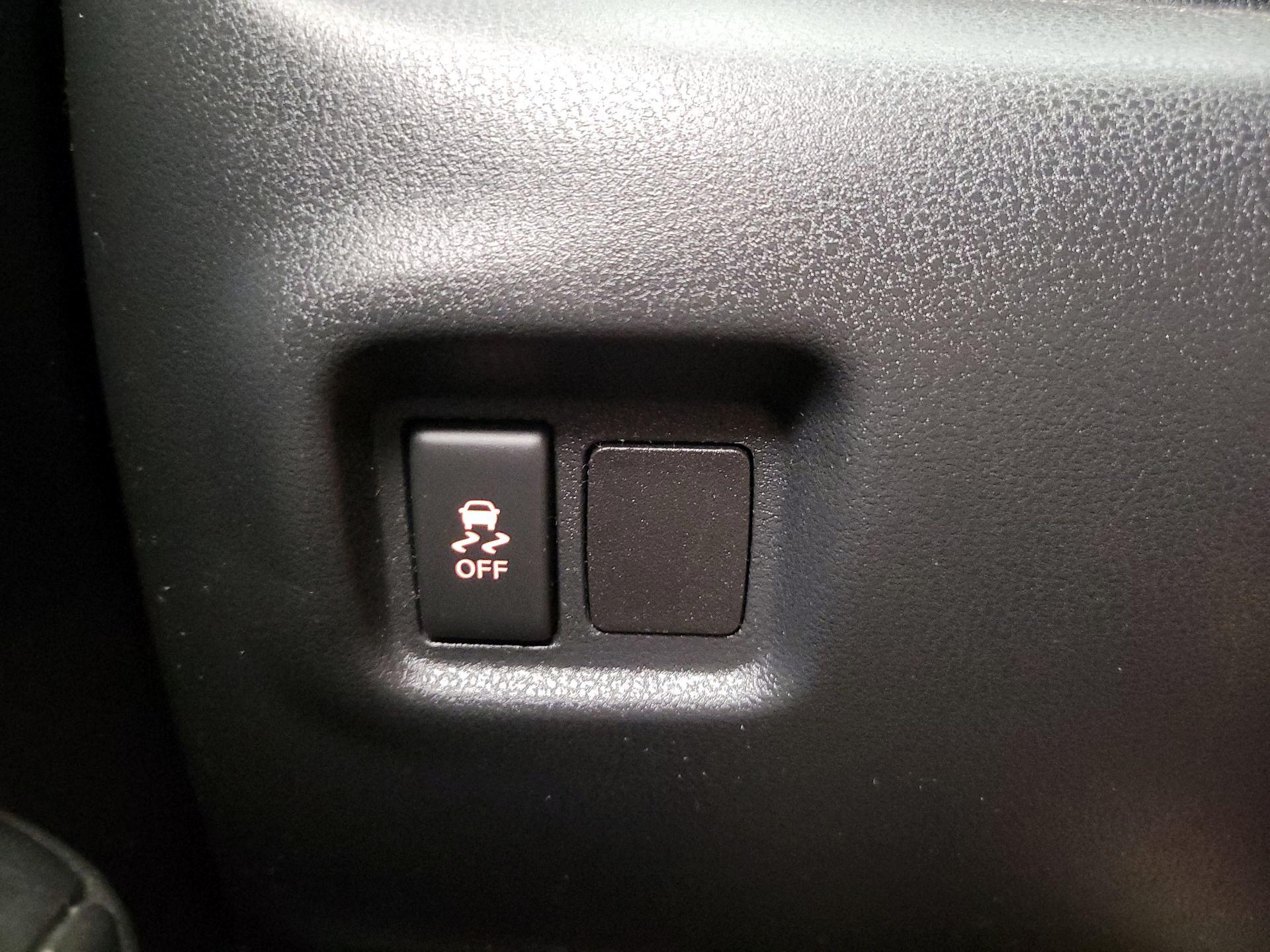Thumbnail: 2019 Nissan Versa - 13