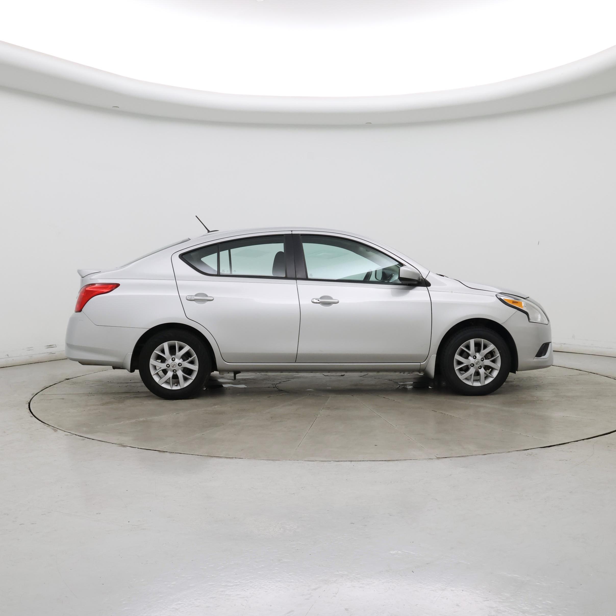 Thumbnail: 2019 Nissan Versa - 7
