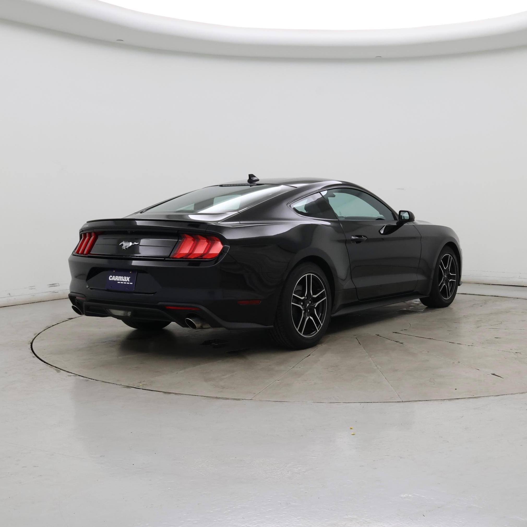 Thumbnail: 2022 Ford Mustang - 8