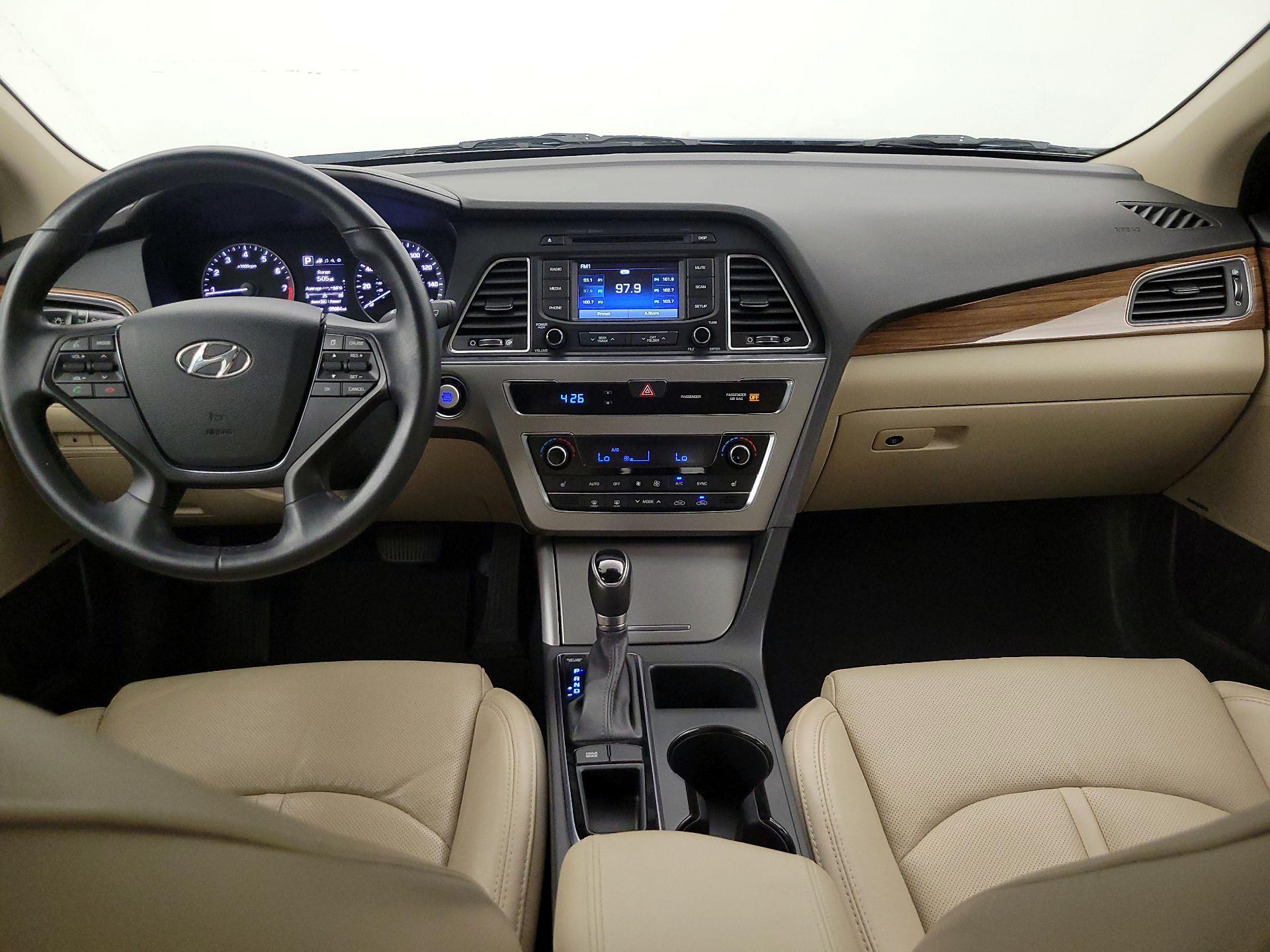 Thumbnail: 2015 Hyundai Sonata - 9