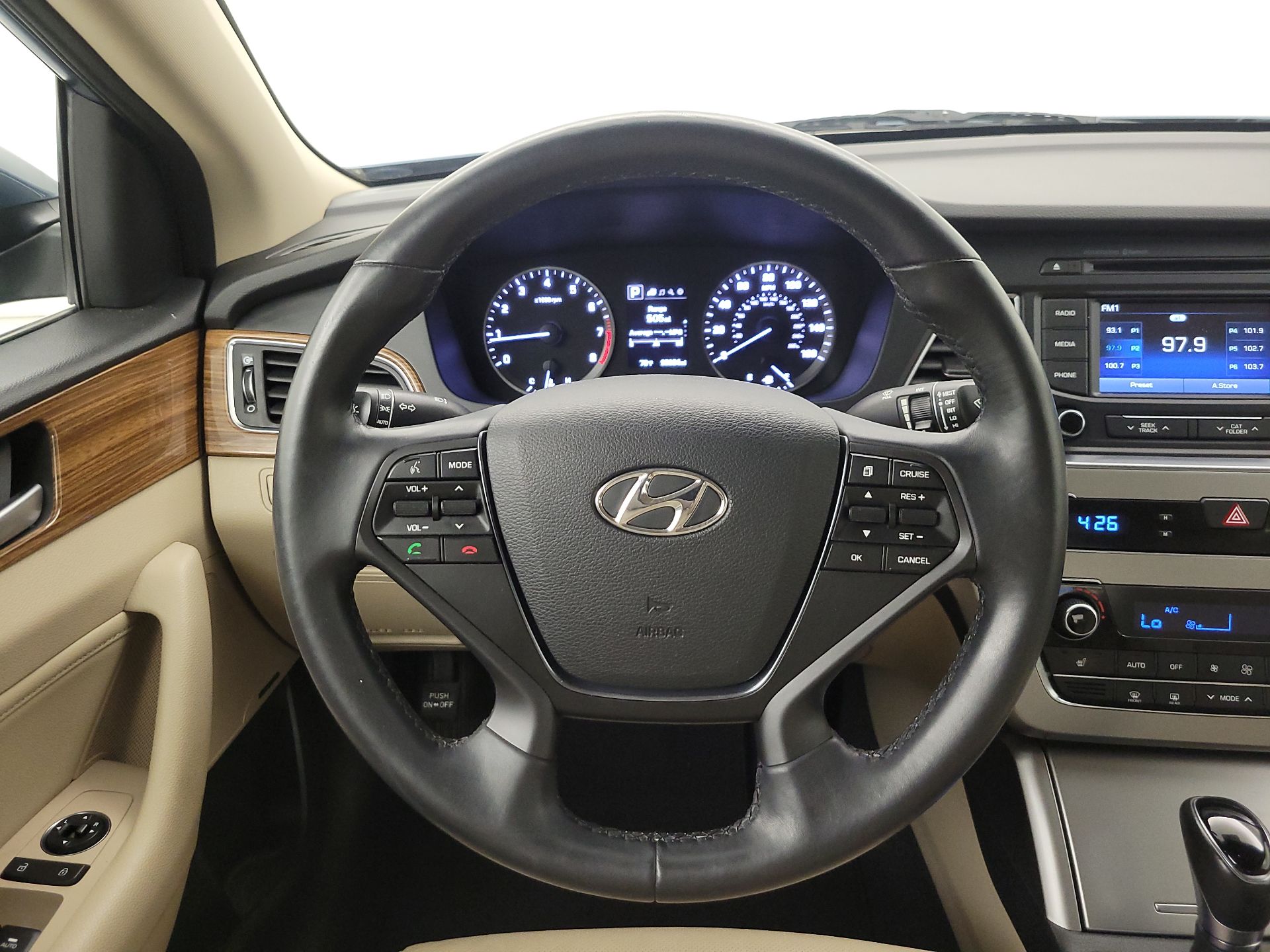 Thumbnail: 2015 Hyundai Sonata - 10