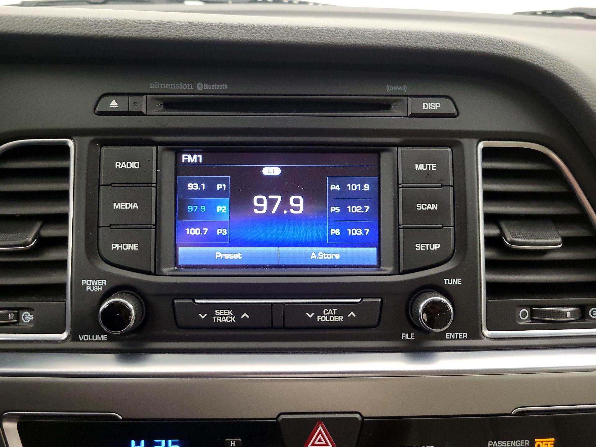 Thumbnail: 2015 Hyundai Sonata - 15