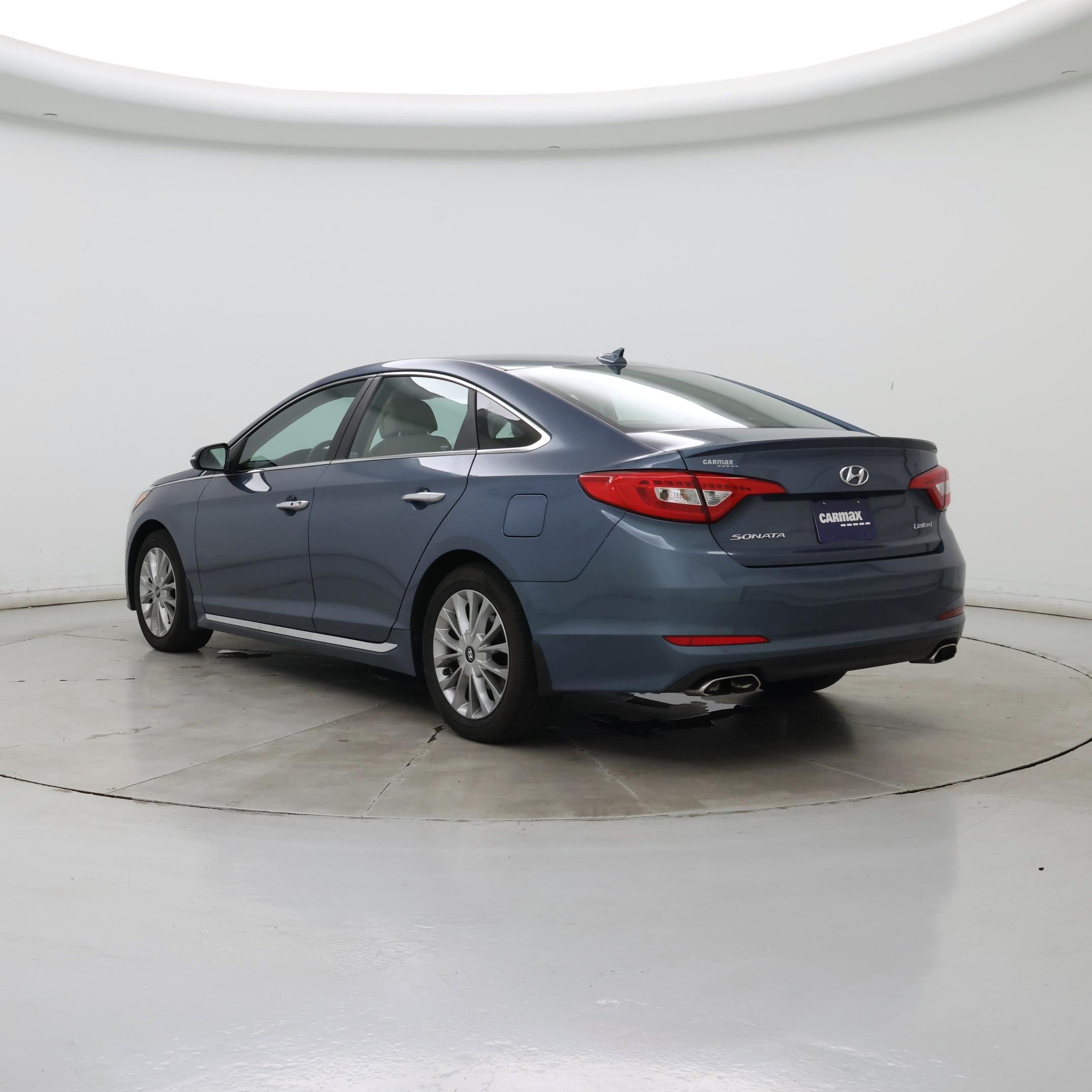 Thumbnail: 2015 Hyundai Sonata - 2