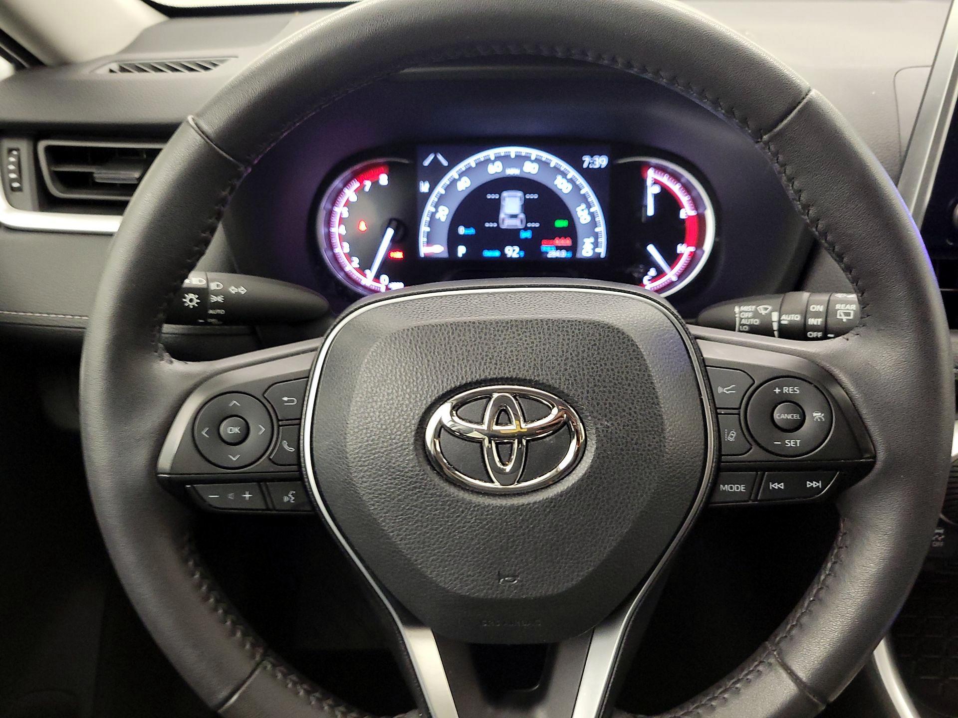 Thumbnail: 2023 Toyota RAV4 - 10