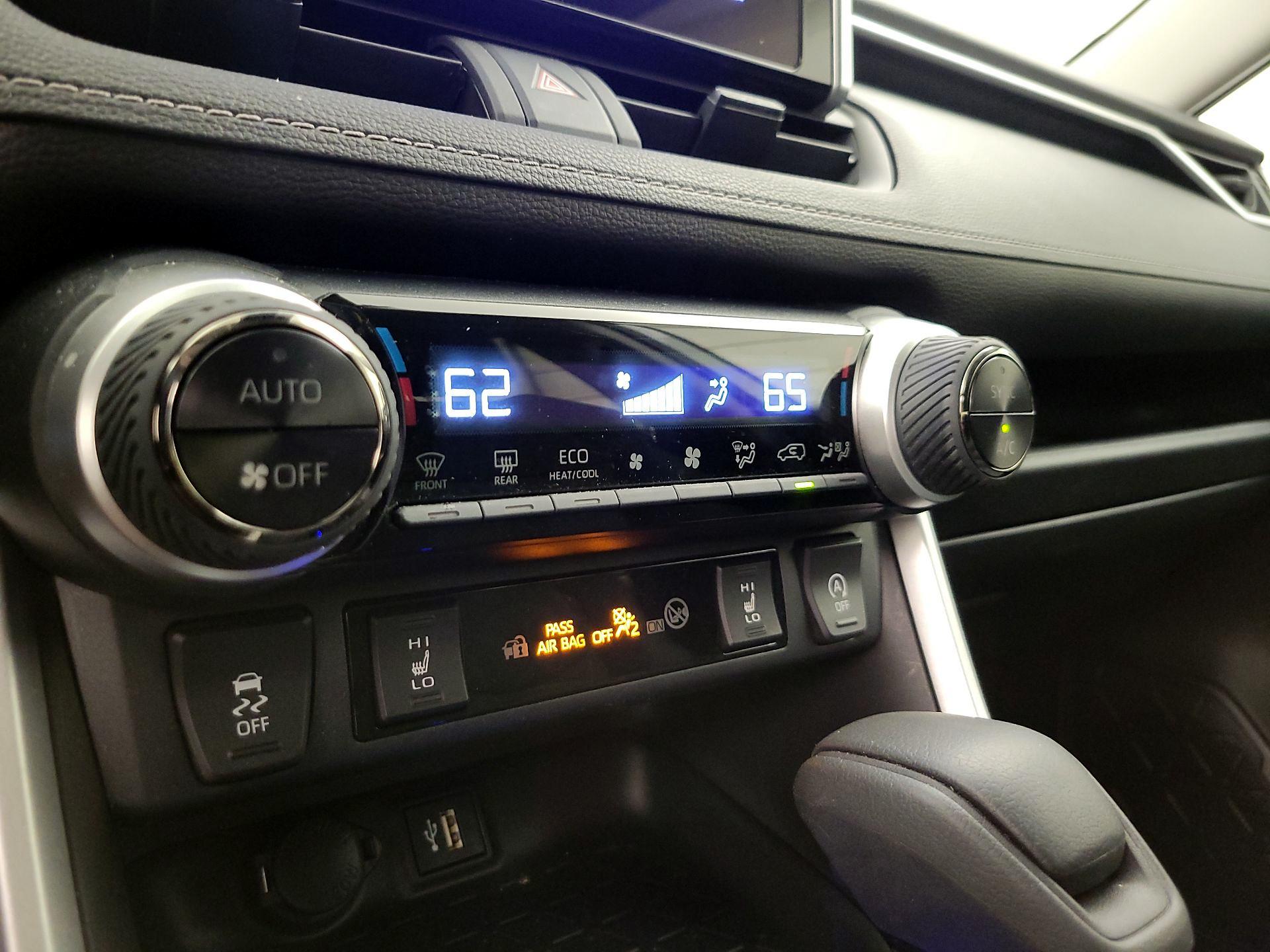 Thumbnail: 2023 Toyota RAV4 - 16