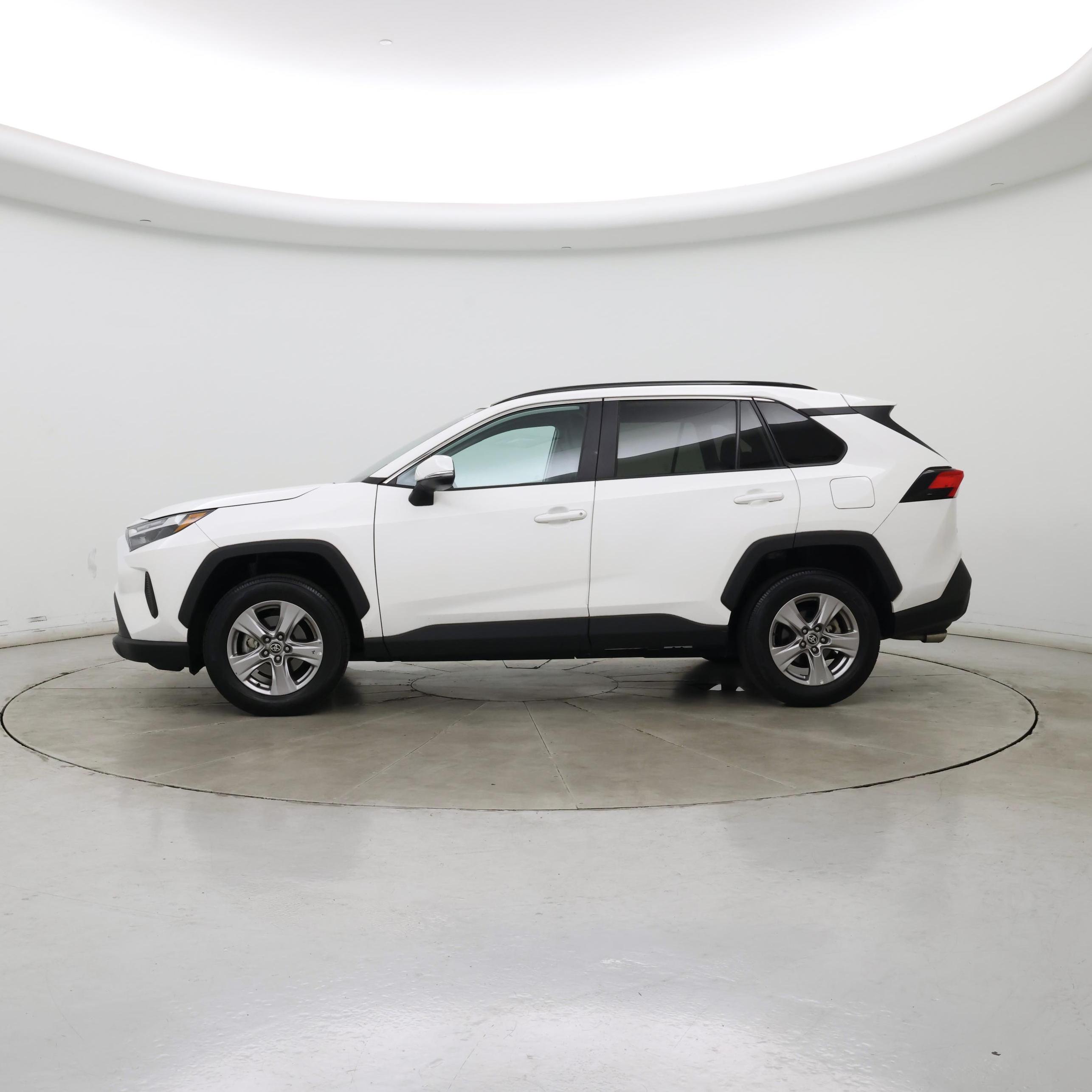 Thumbnail: 2023 Toyota RAV4 - 3