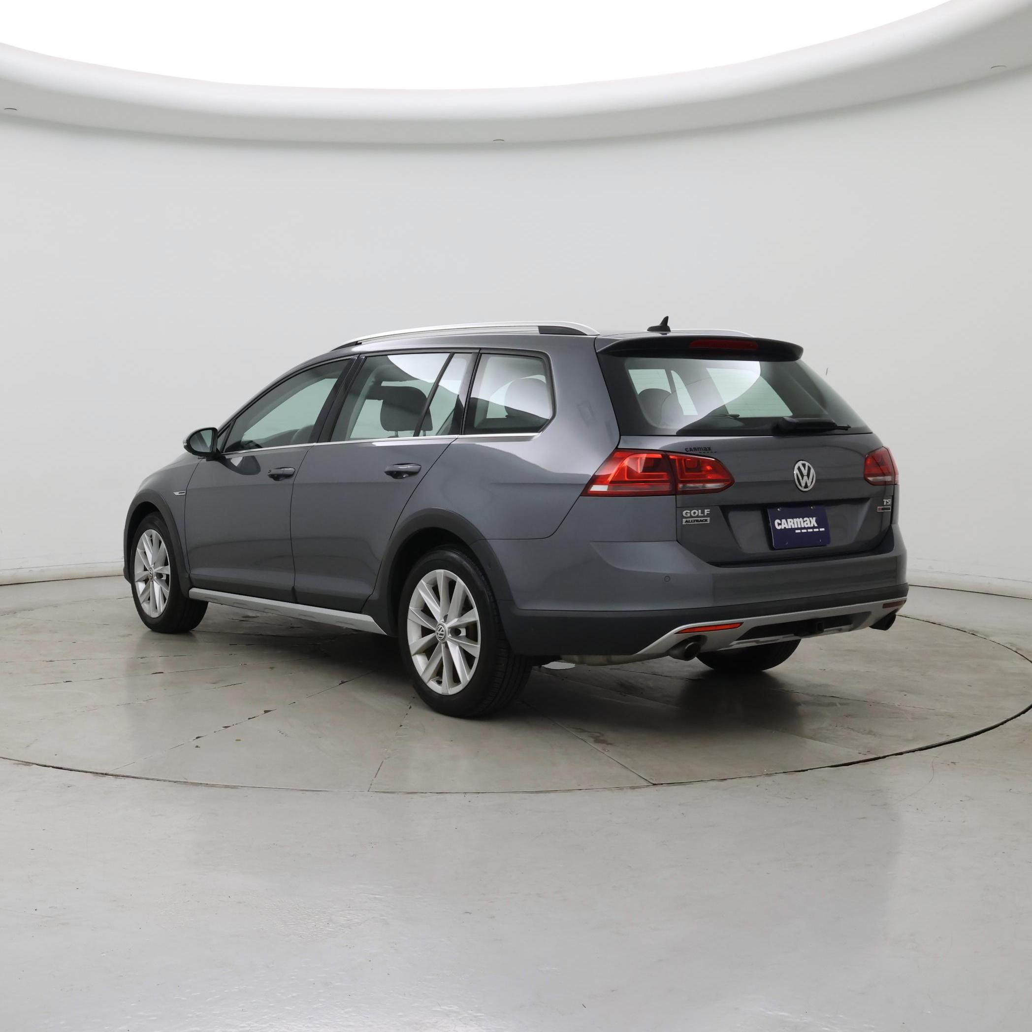 Thumbnail: 2017 Volkswagen Golf - 2