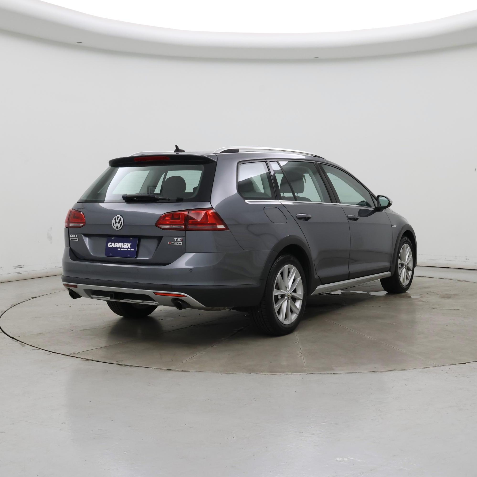 Thumbnail: 2017 Volkswagen Golf - 8