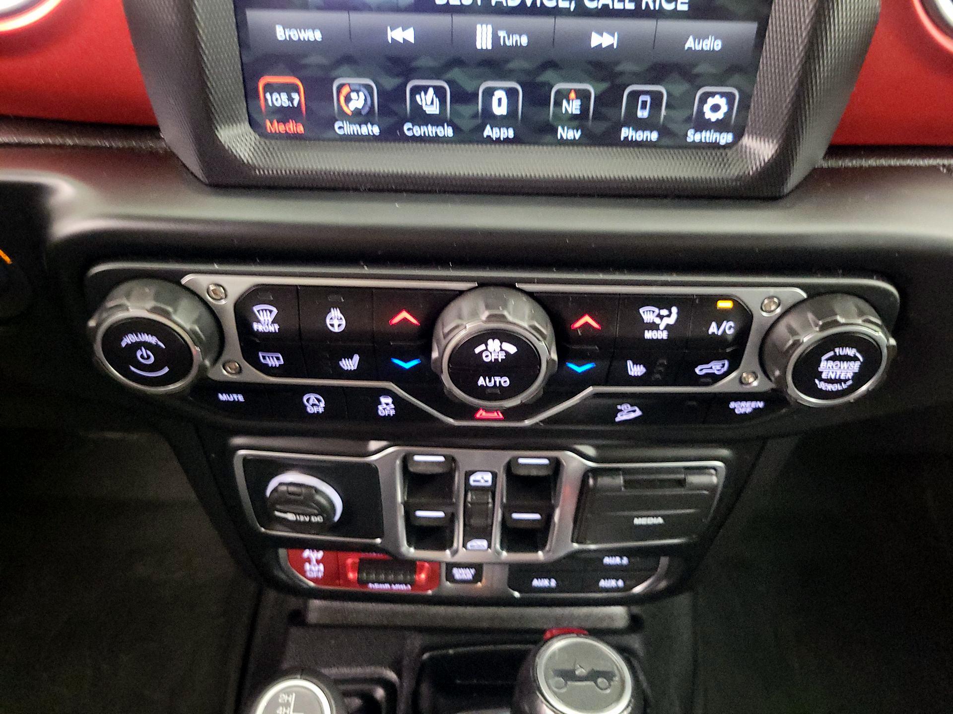 Thumbnail: 2020 Jeep Wrangler - 17