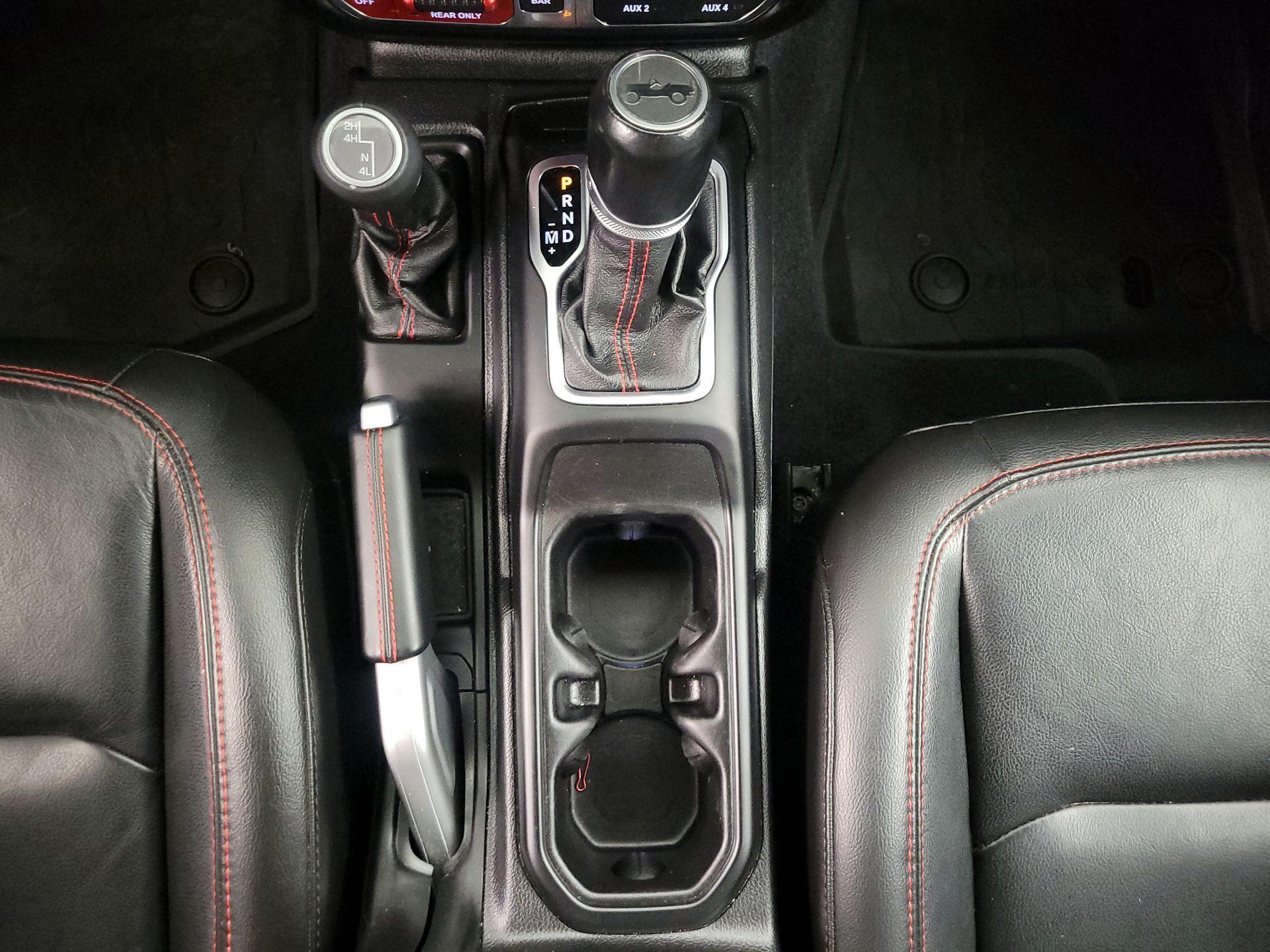 Thumbnail: 2020 Jeep Wrangler - 18