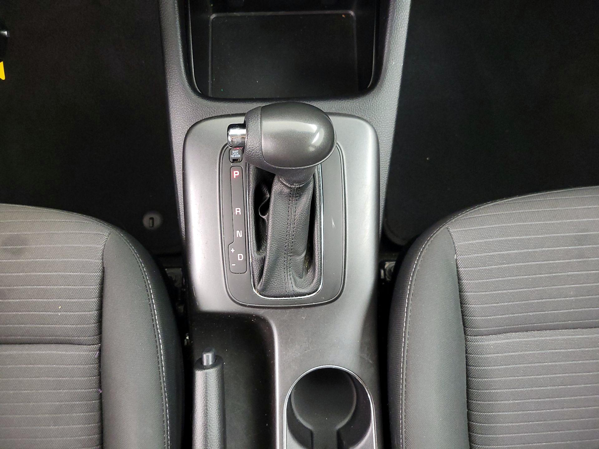 Thumbnail: 2014 Kia Forte - 16