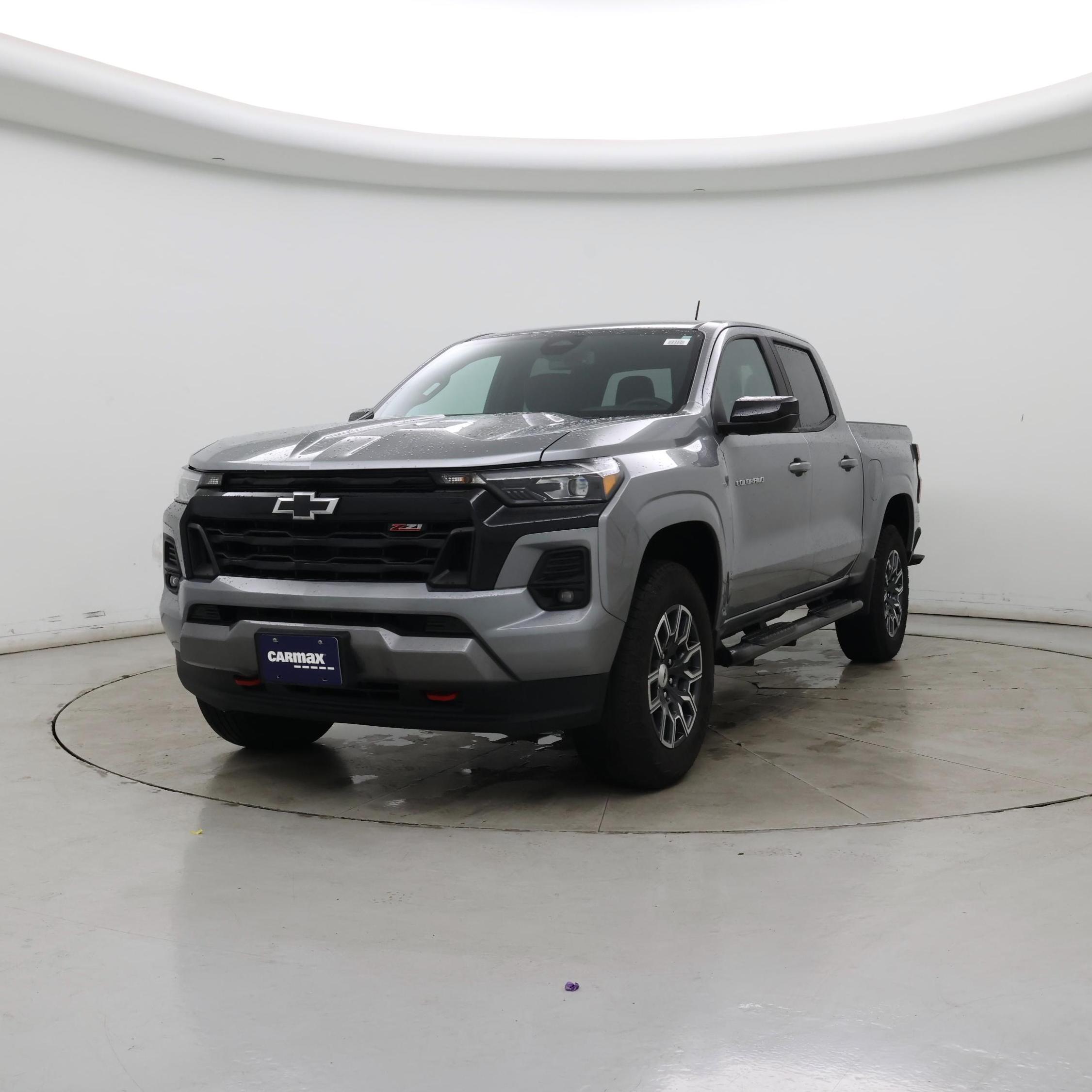 Thumbnail: 2023 Chevrolet Colorado - 4